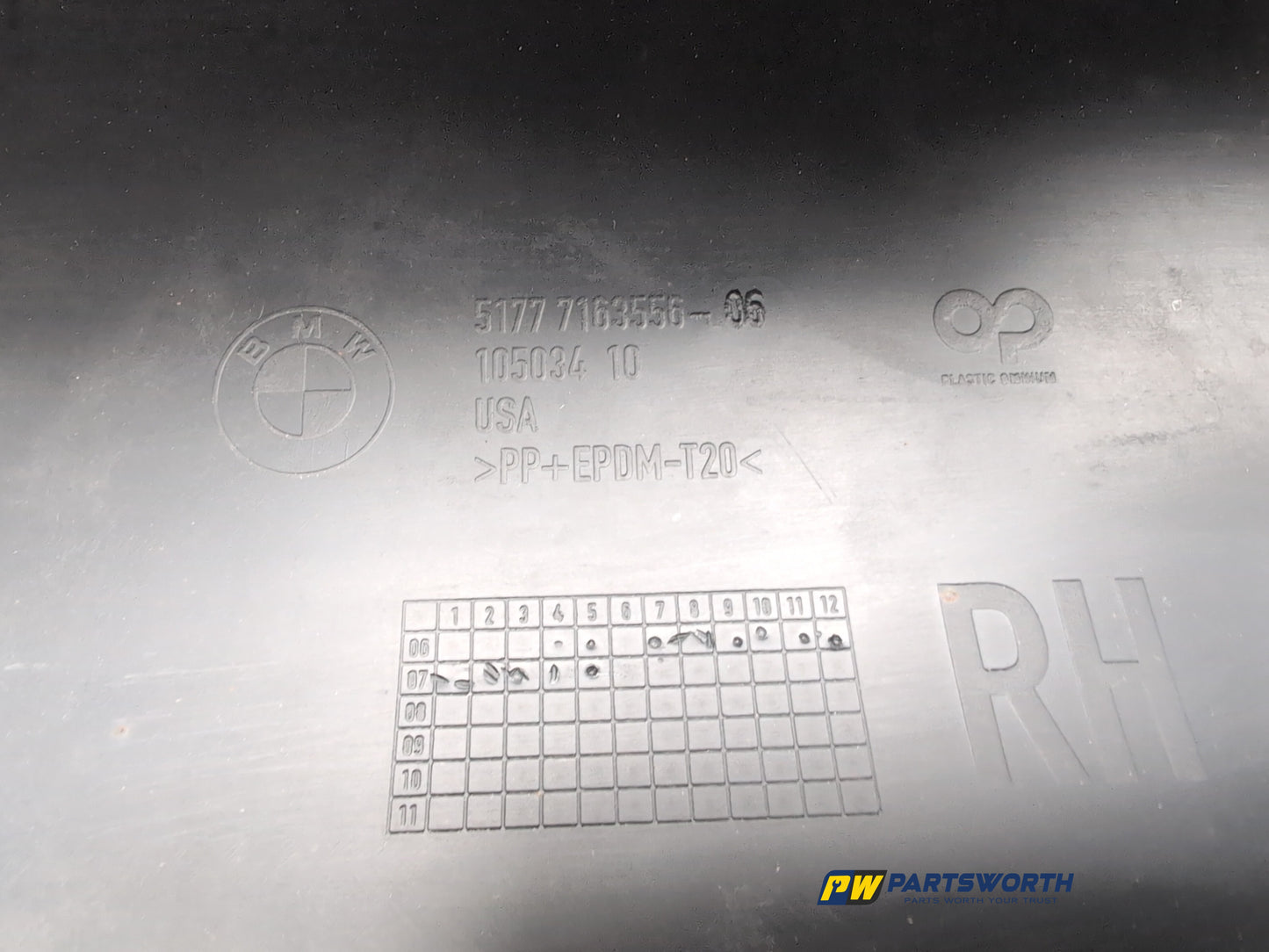 Side Skirt RH 6