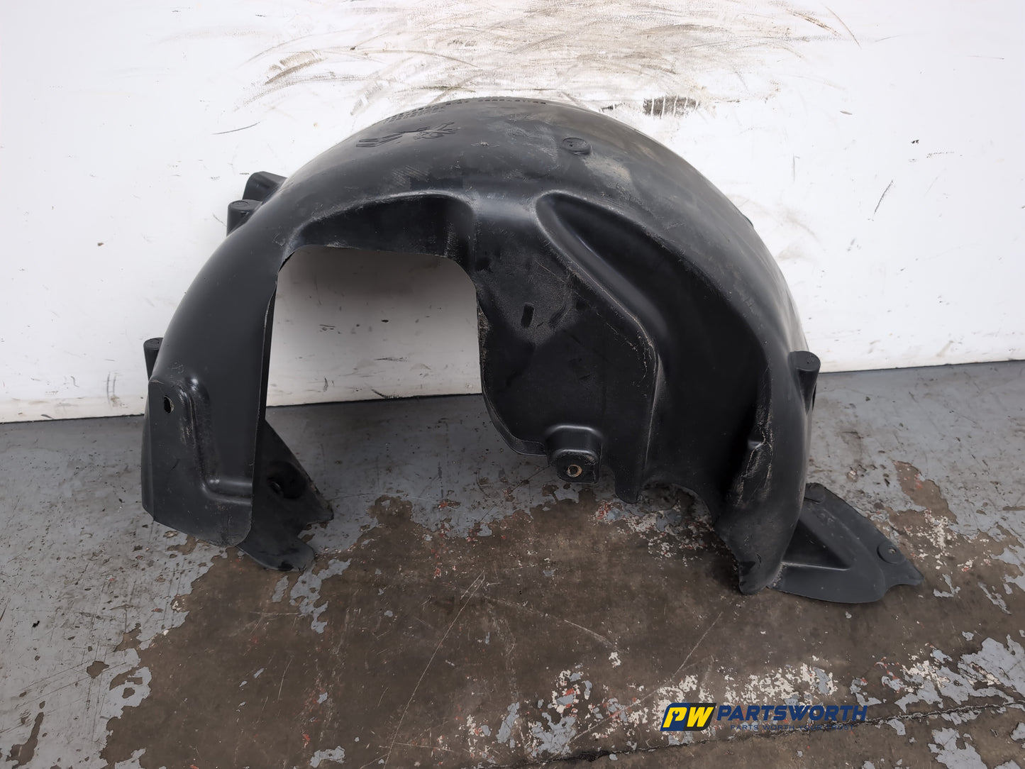 Moulding Wheel Arch Rear RH 6