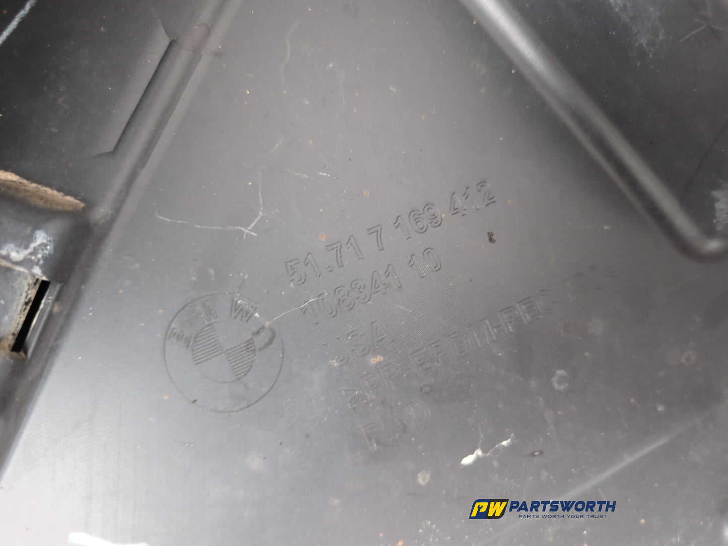Moulding Wheel Arch Front RH 6