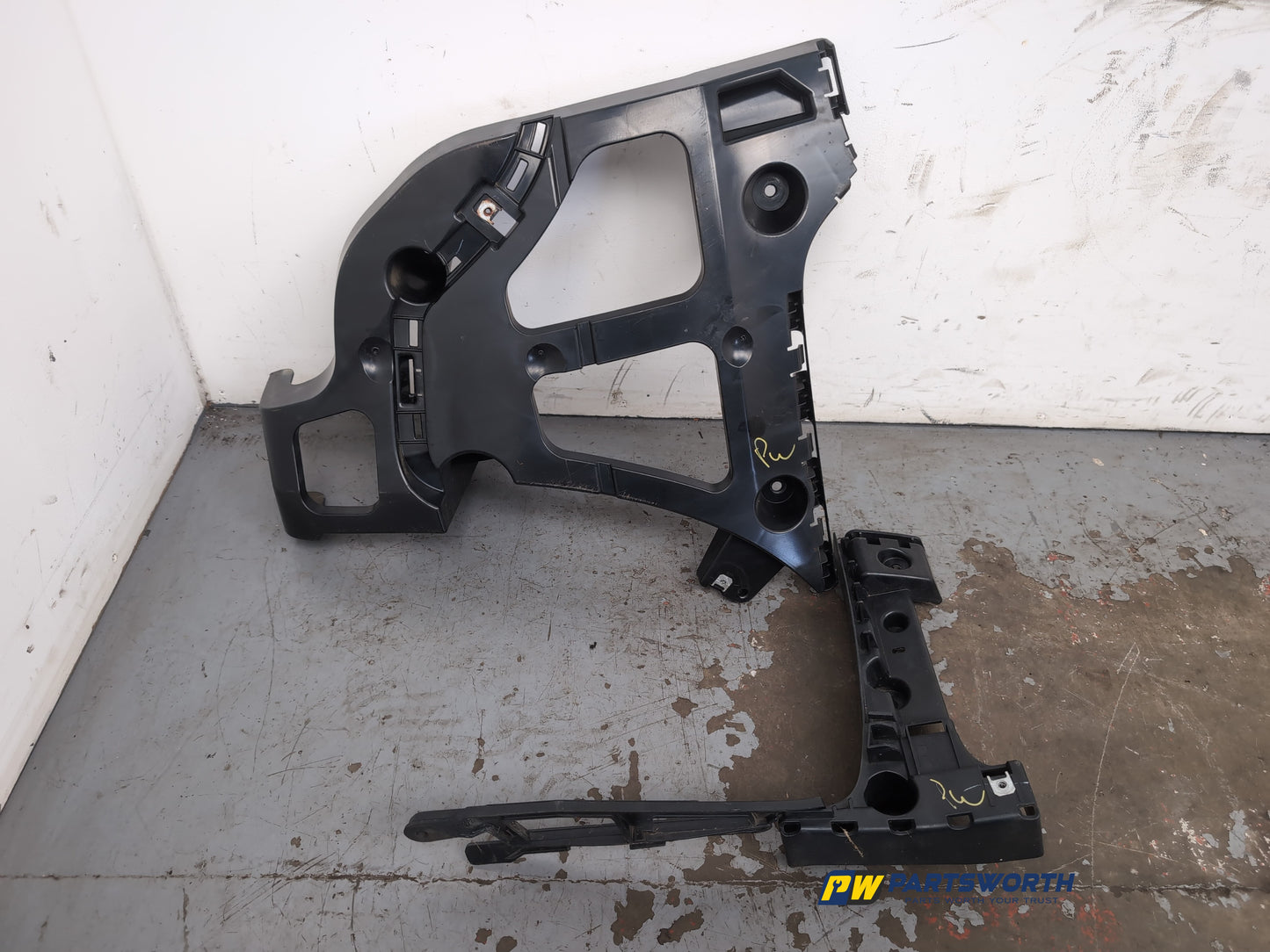 Bumper Rear Bracket LH 6
