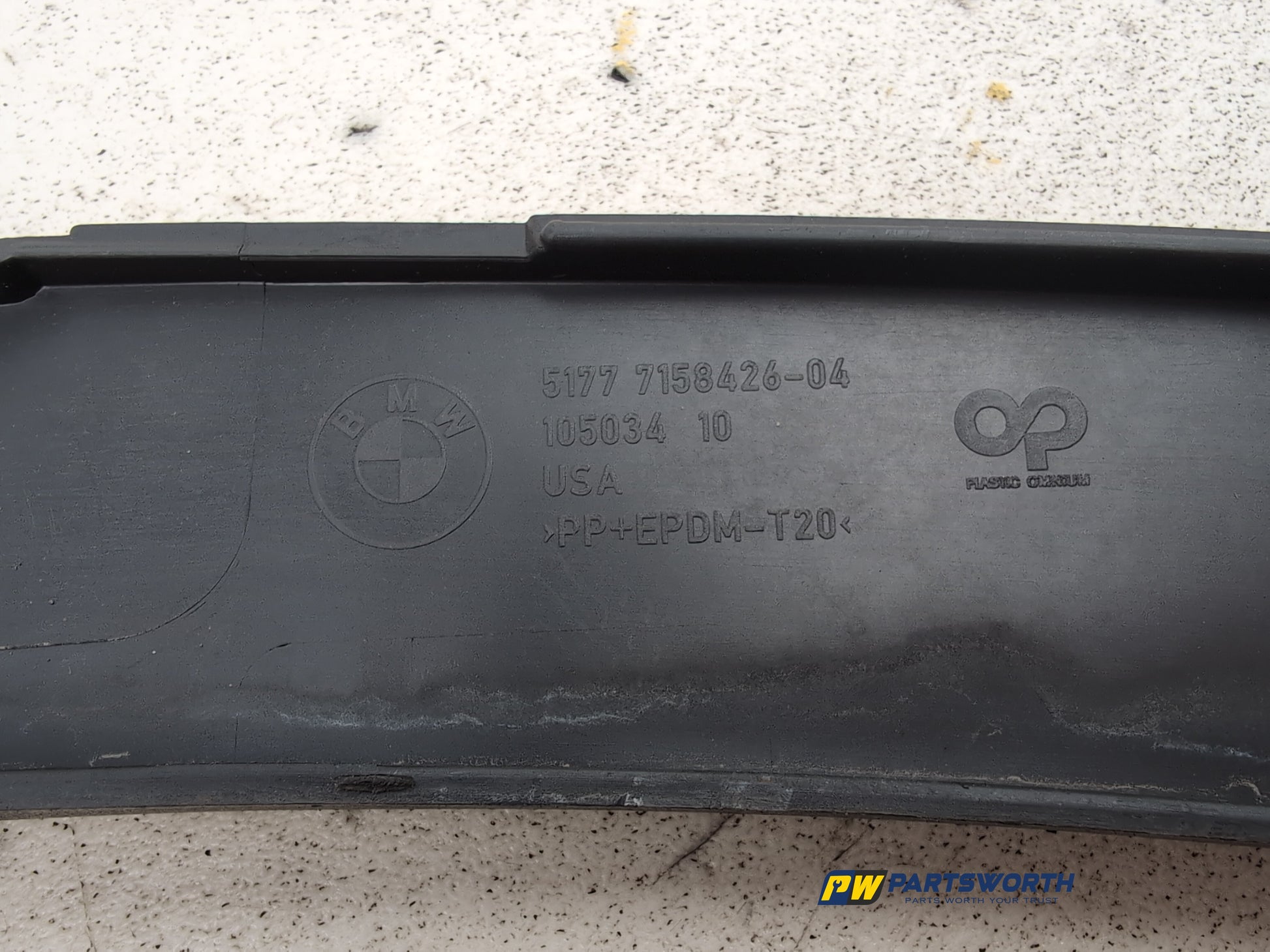 Moulding Wheel Arch Rear RH 6