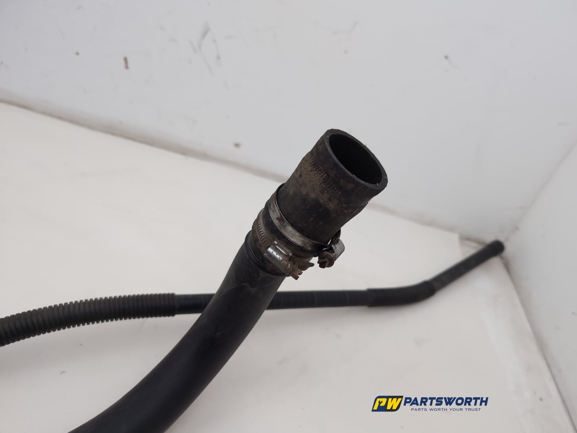 Fuel filler neck 6