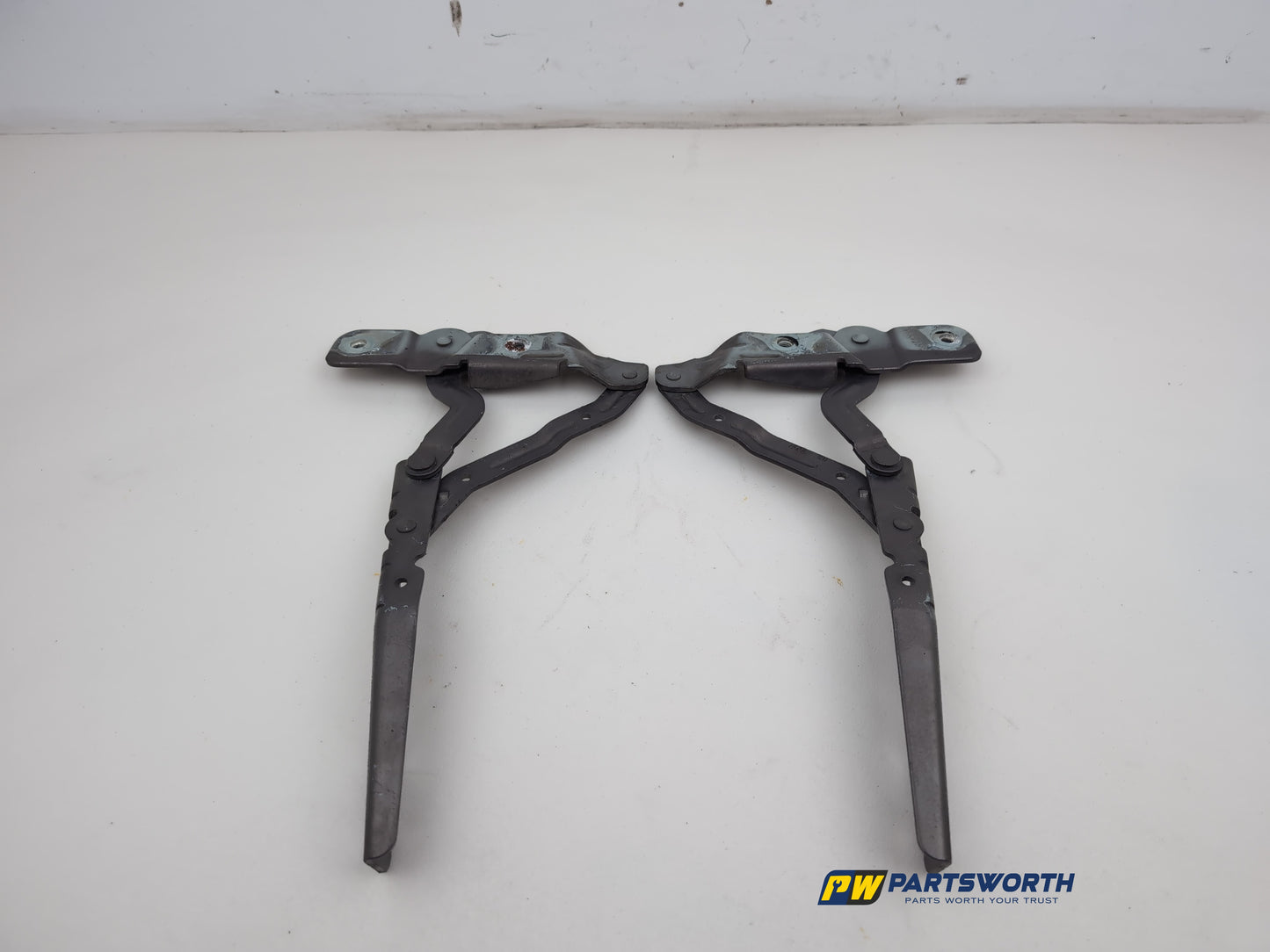Bonnet Hinges 6