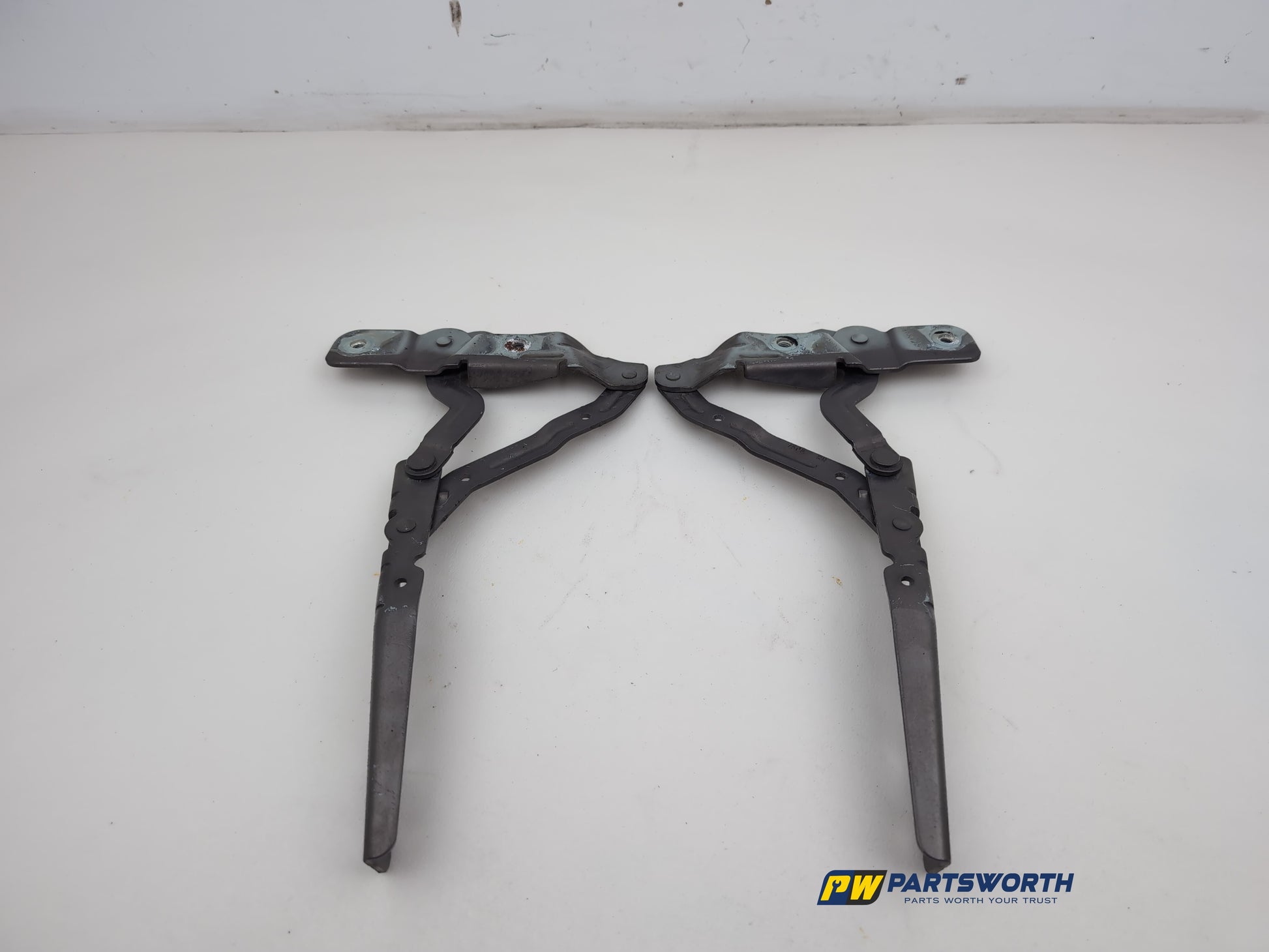 Bonnet Hinges 6