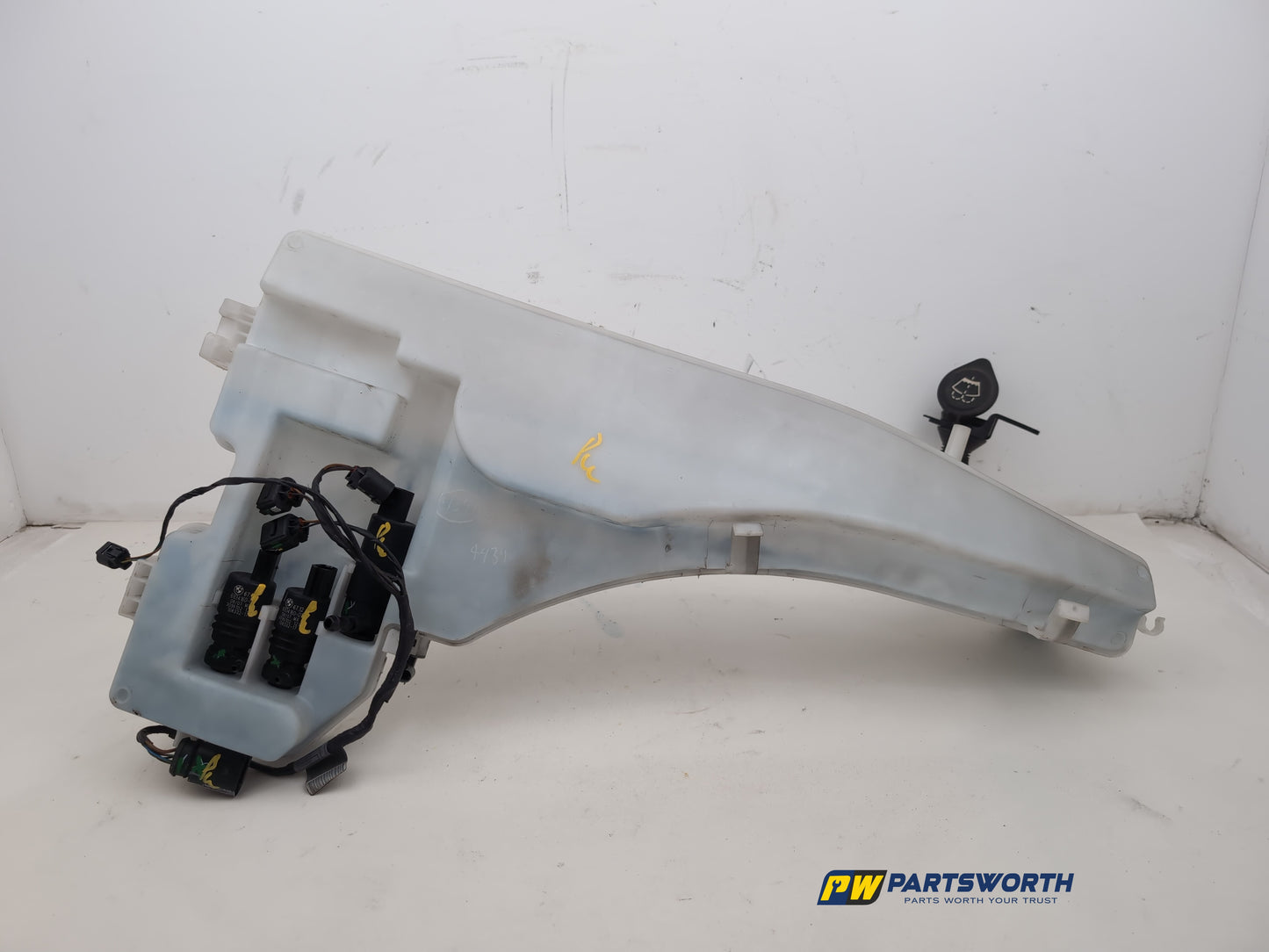 Washer Bottle Windscreen 6