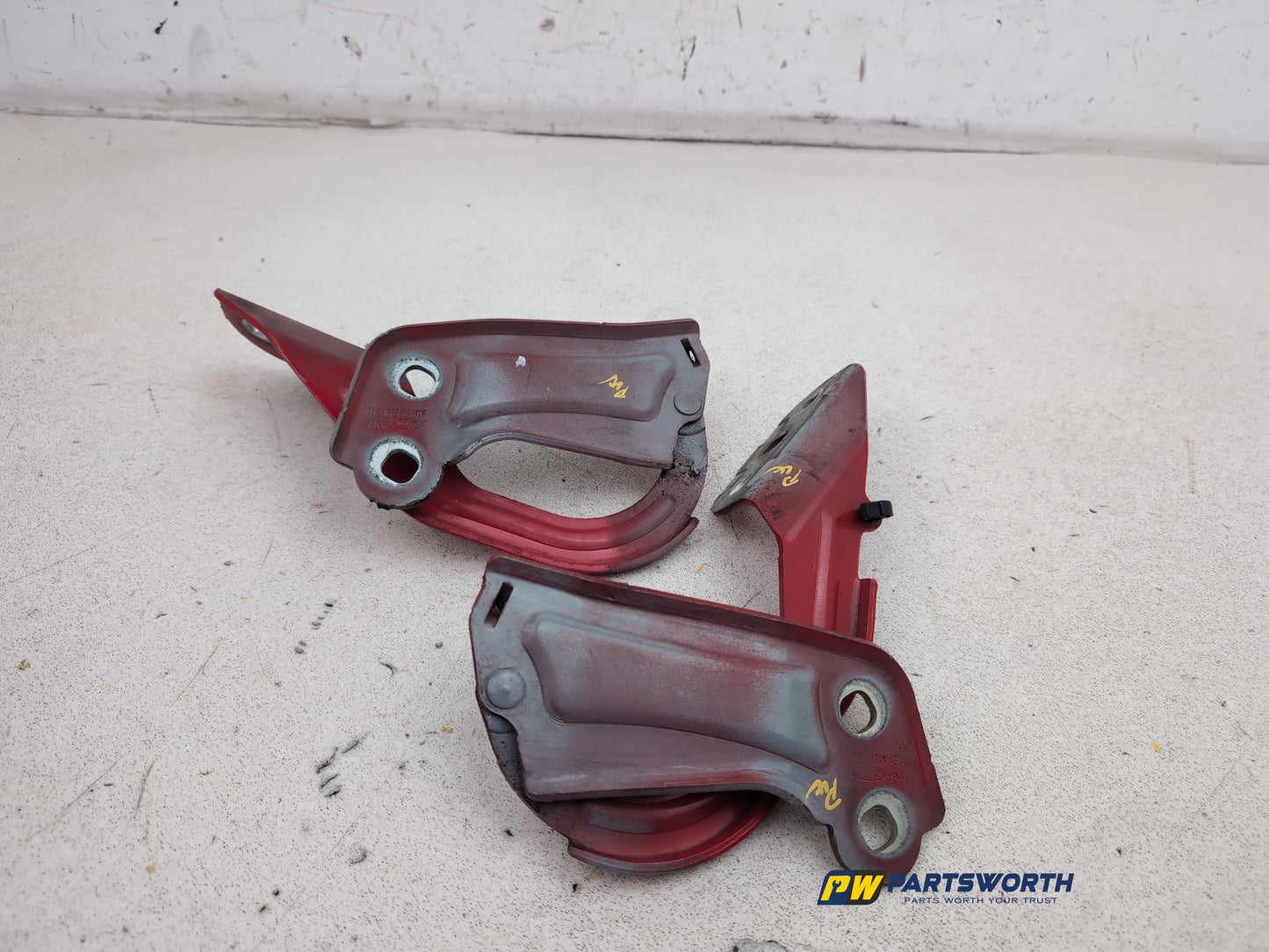 Bonnet Hinges 6
