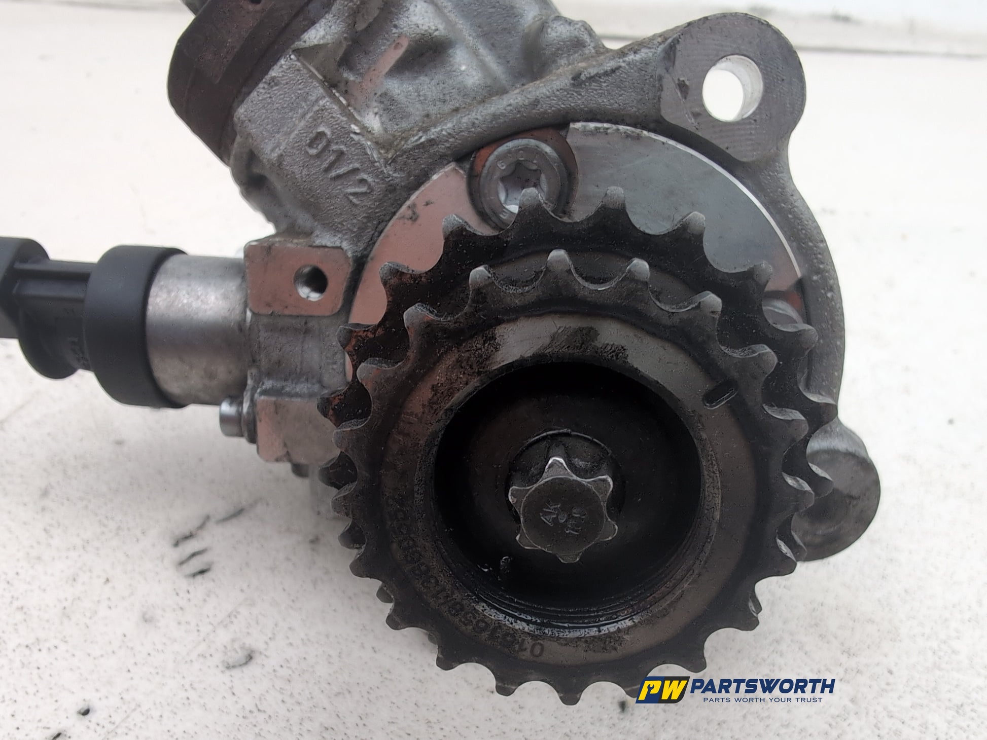 High pressure fuel pump 6