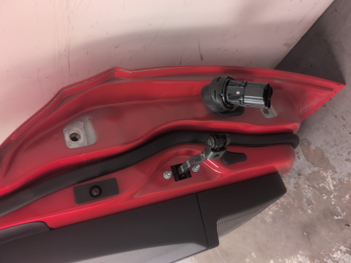 Door Front LH 13