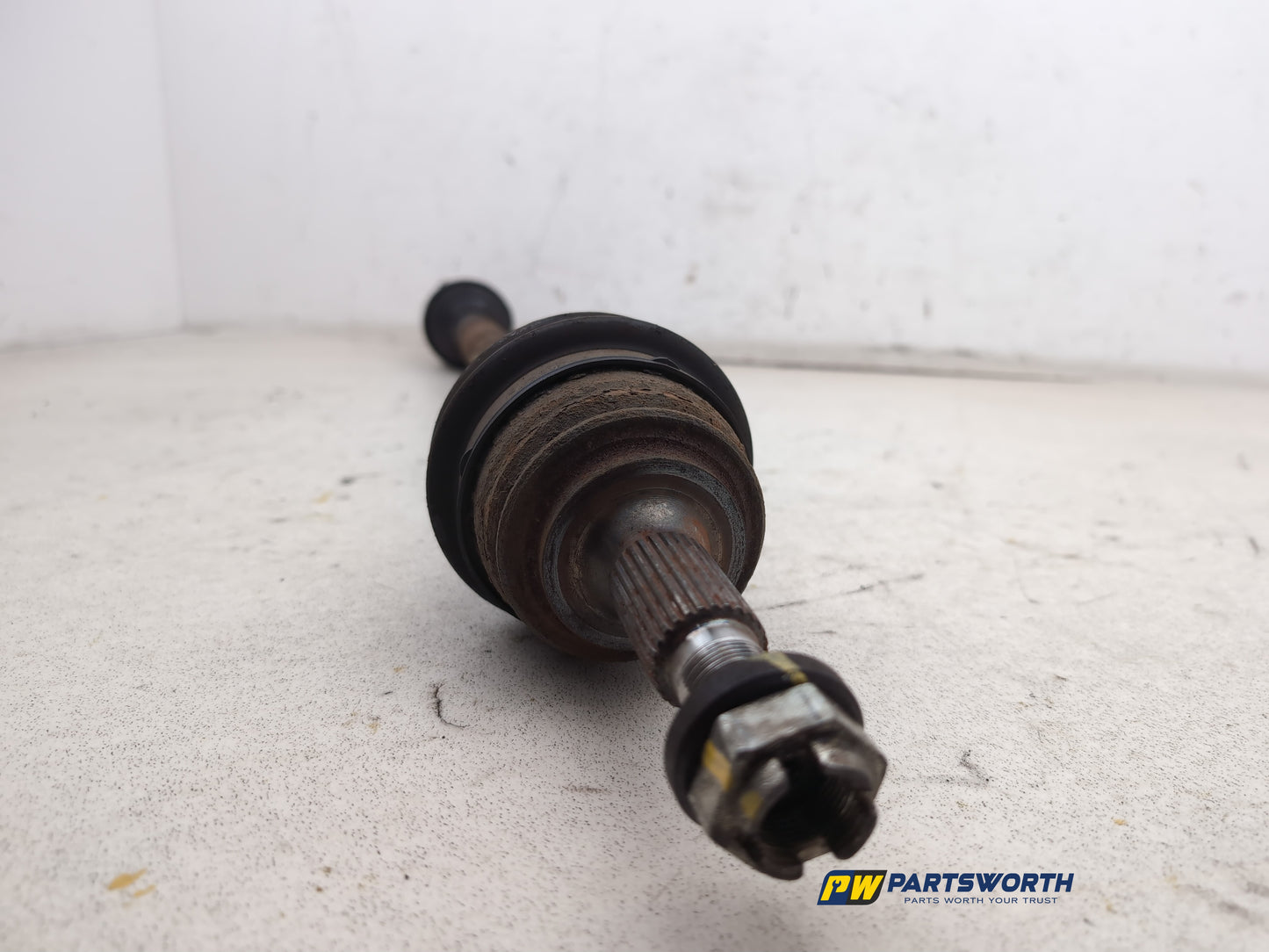 Driveshaft Front RH 6
