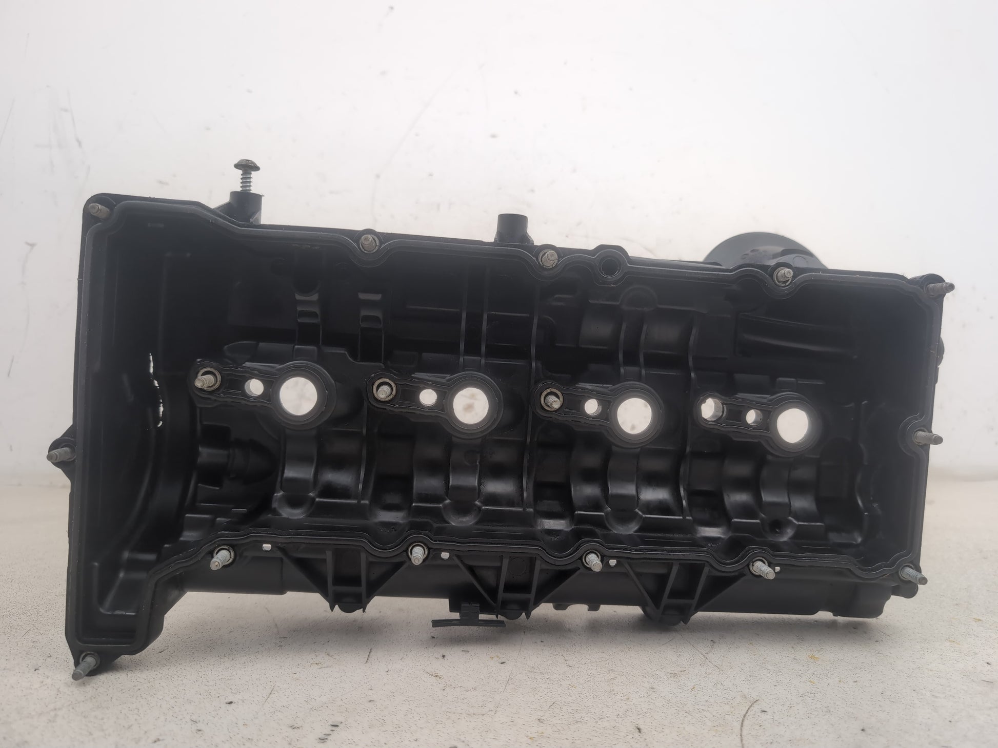 Bmw 5 Series 520d Se F10 2.0l Diesel Engine Rocke Cover 8570828 2013-2017 - photo 6