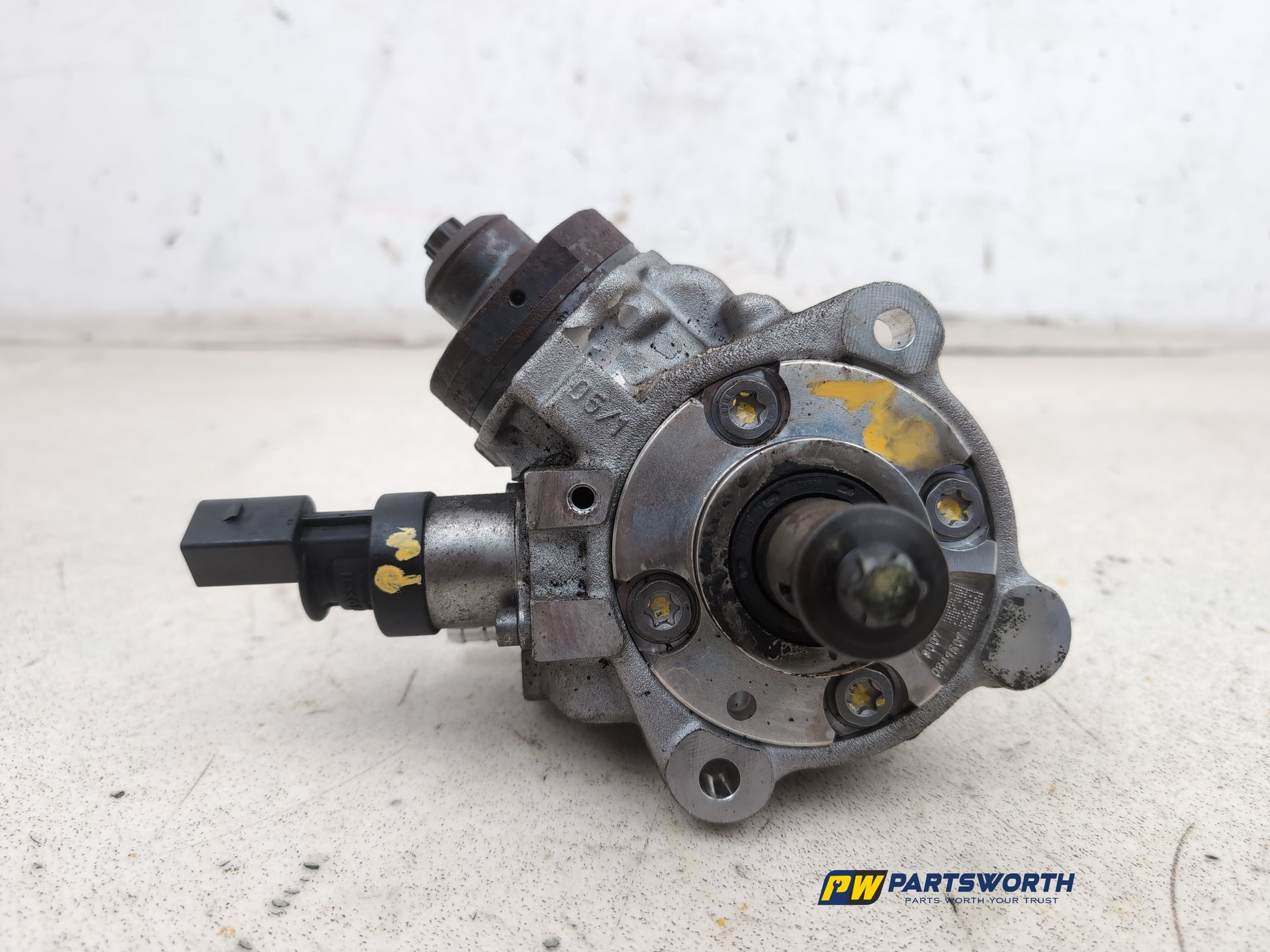 High pressure fuel pump 6