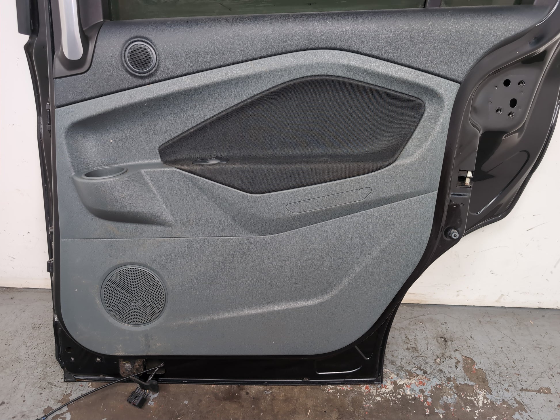 Door Rear RH 6