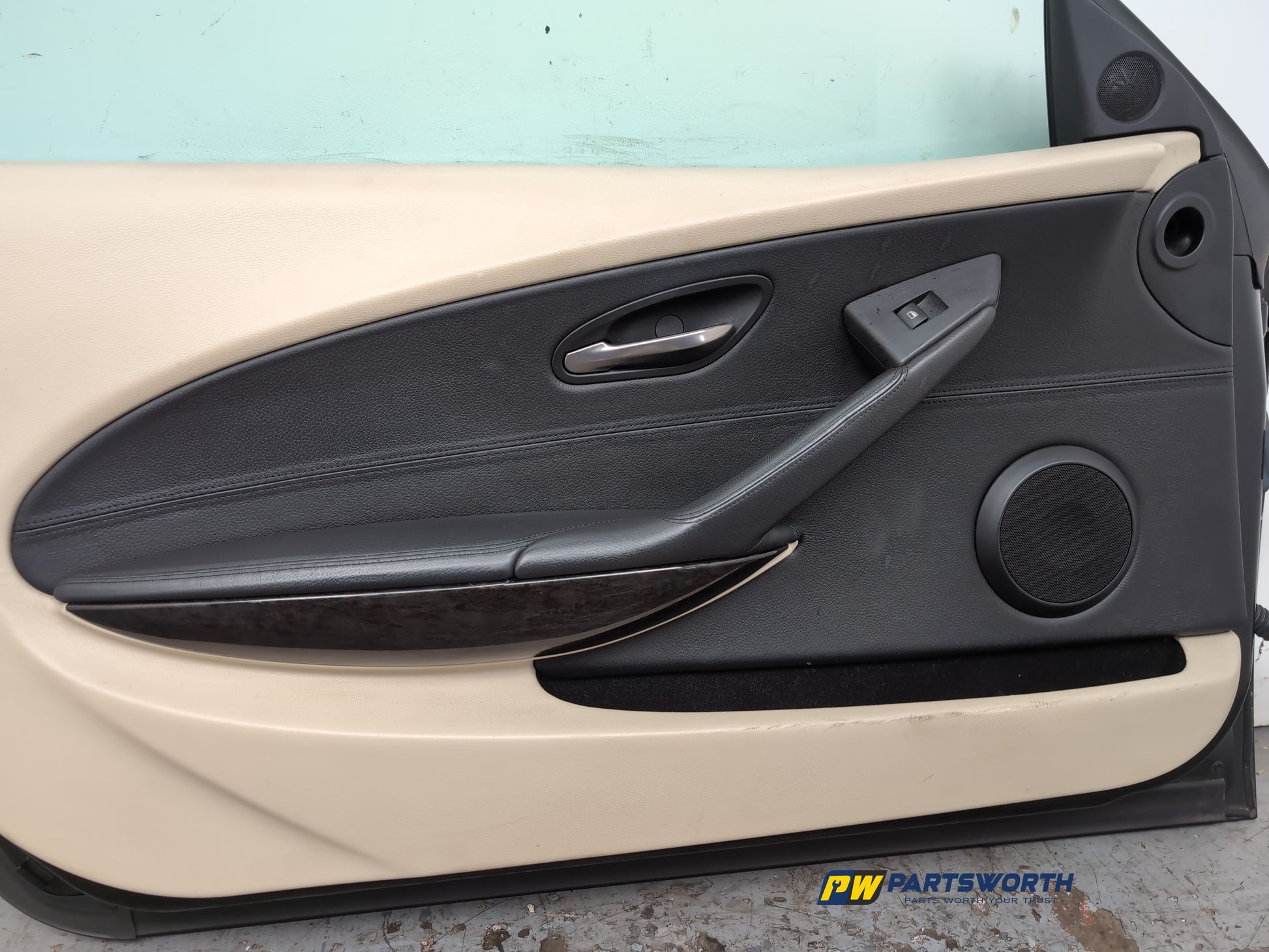 Door Front LH 6