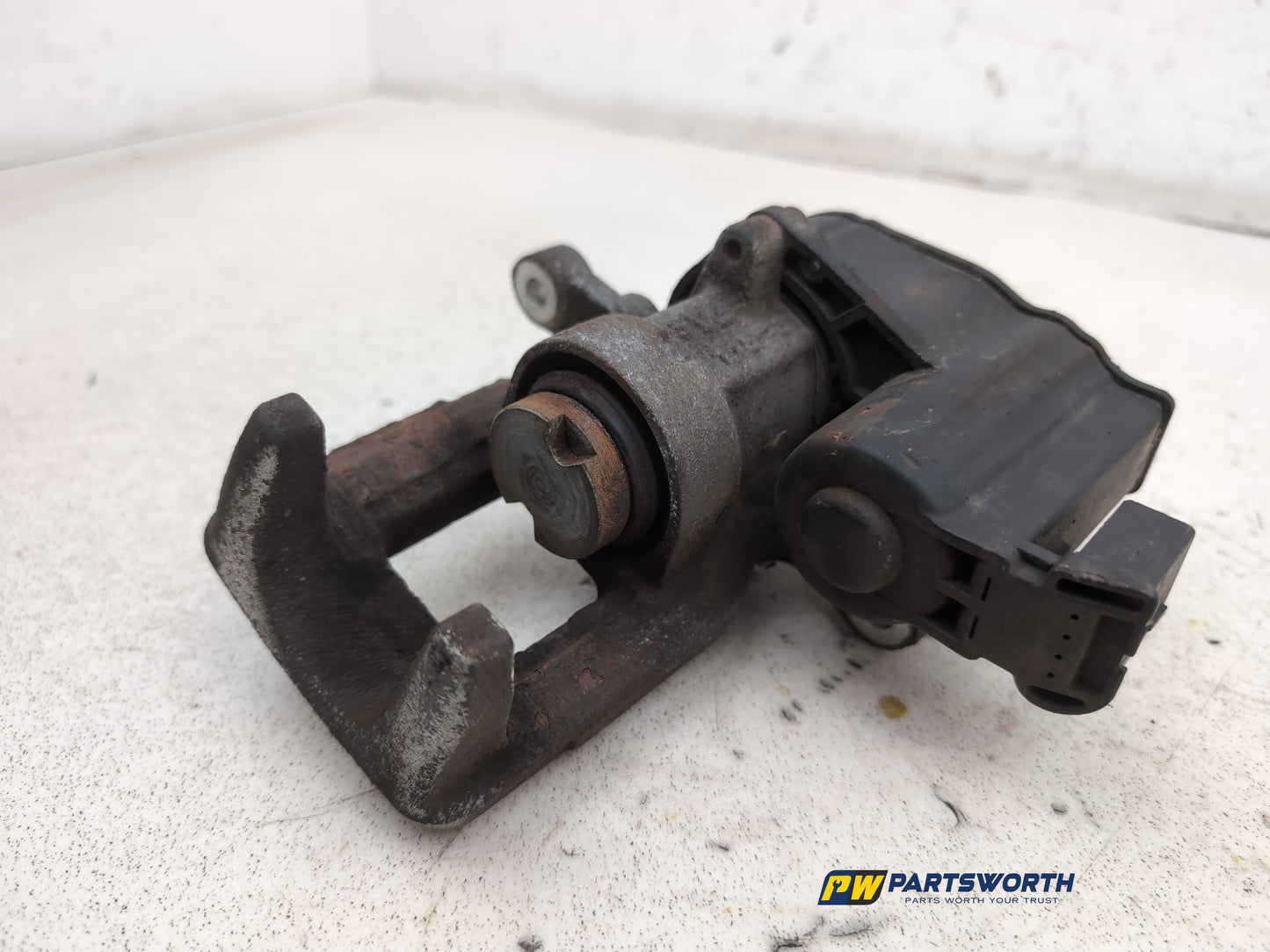 Brake Rear Caliper LH 6