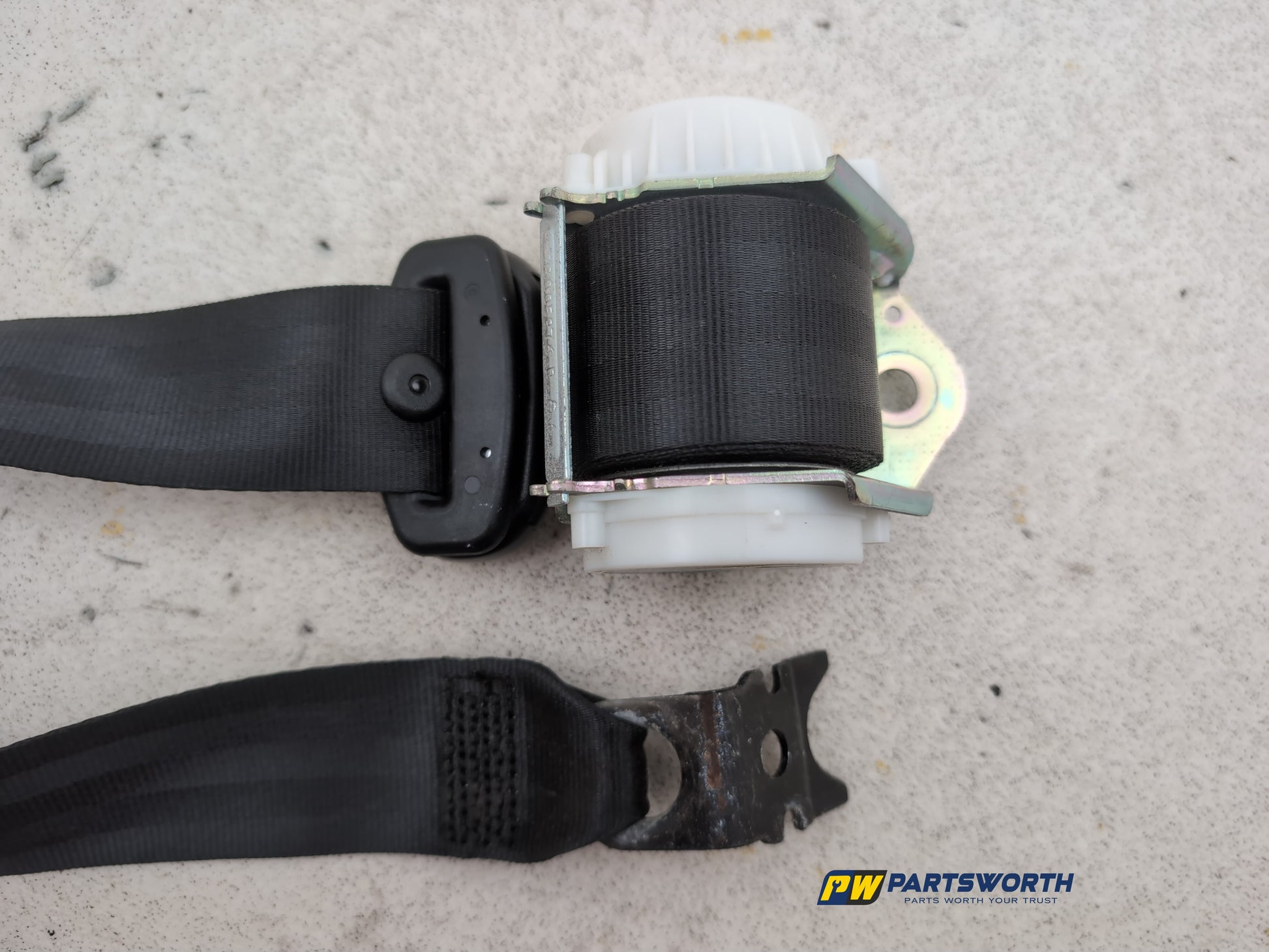 Seat Belt Rear LH 6