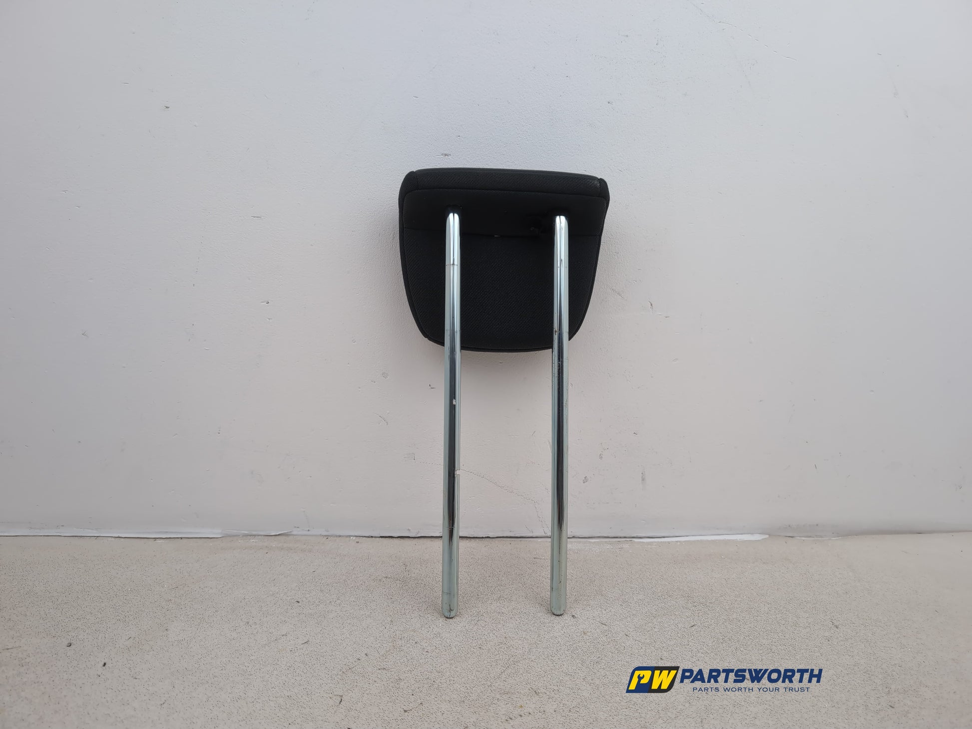 Rear Headrest 6