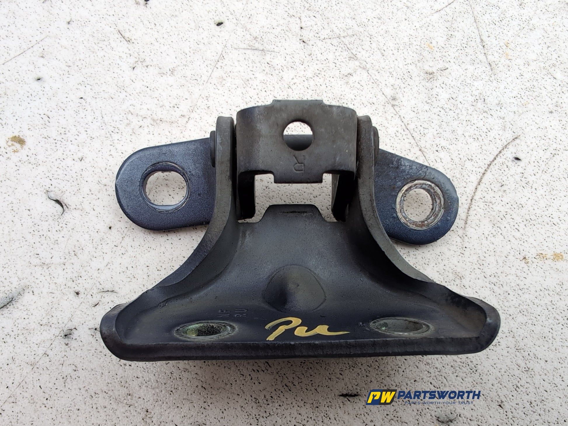 LH Front Door Hinge Pair  6