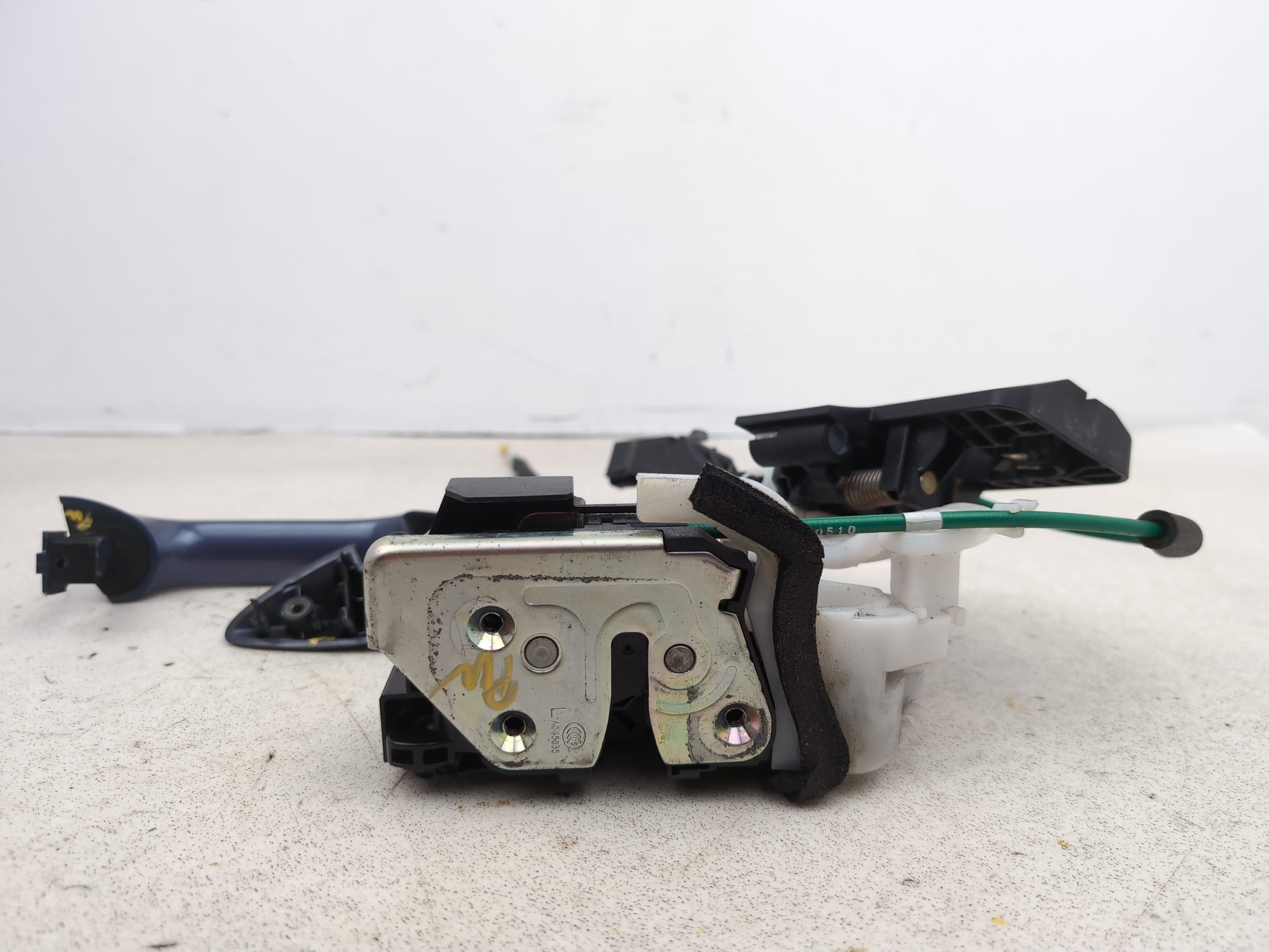 Door Lock Rear LH 6
