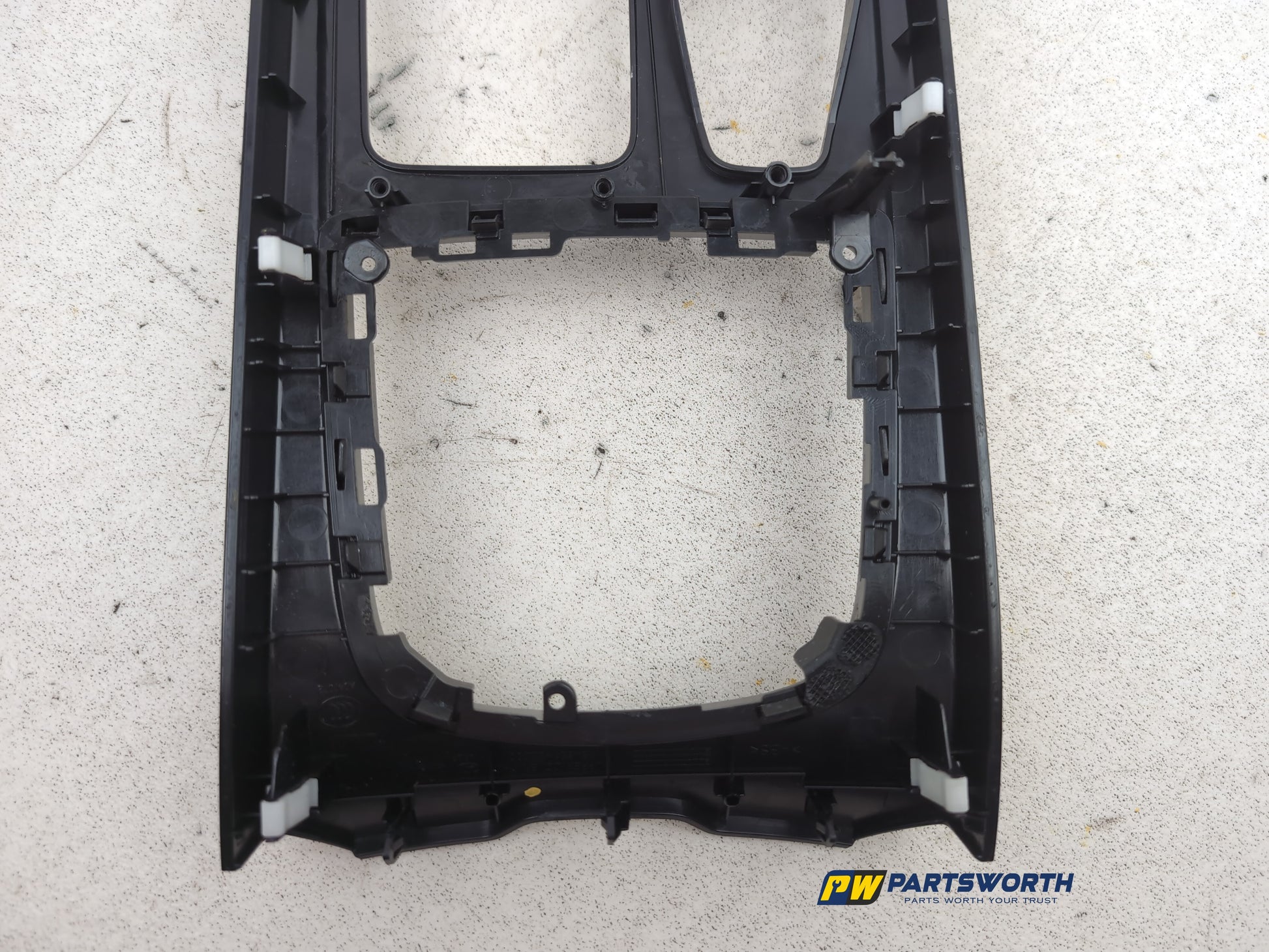 Centre Console Trim  6