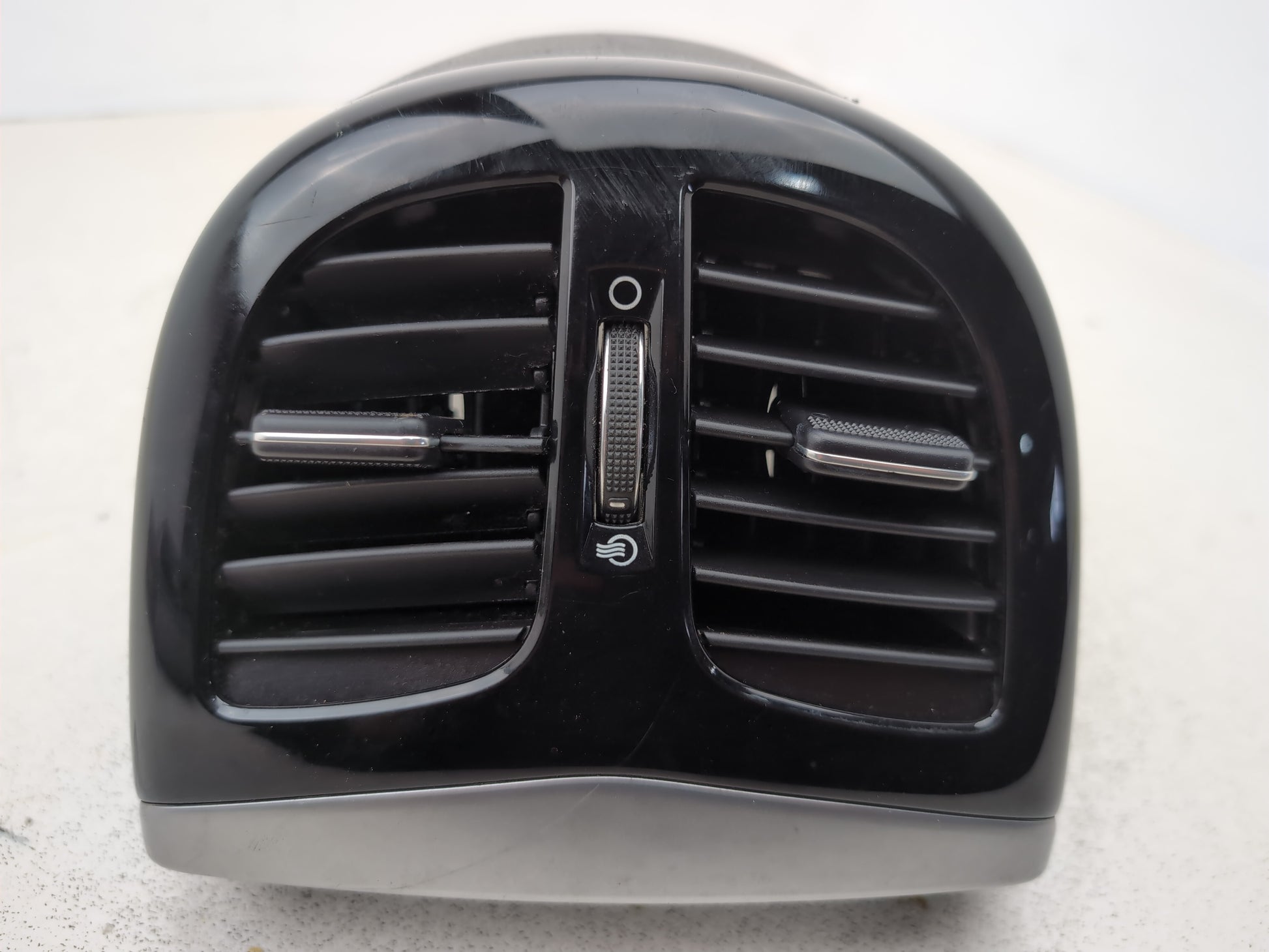 Centre Console Trim  6