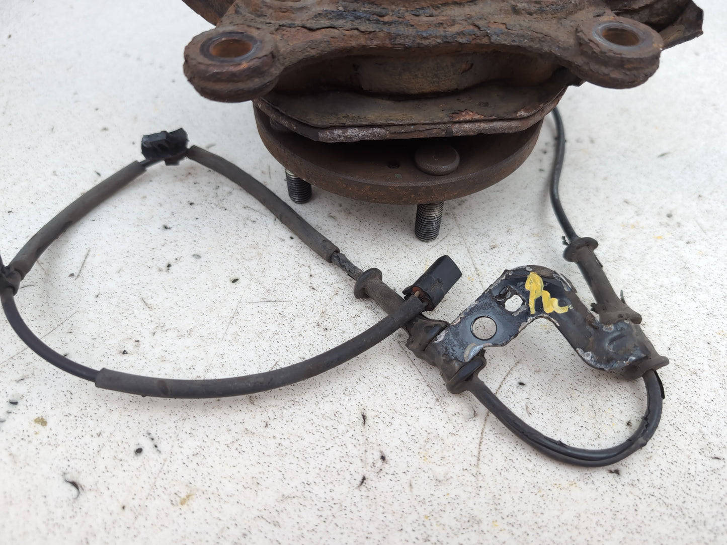 Wheel Hub Front RH 6