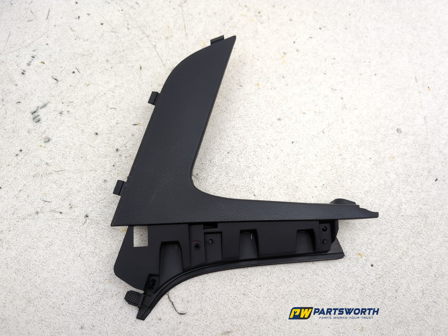 Centre Console Trim  6
