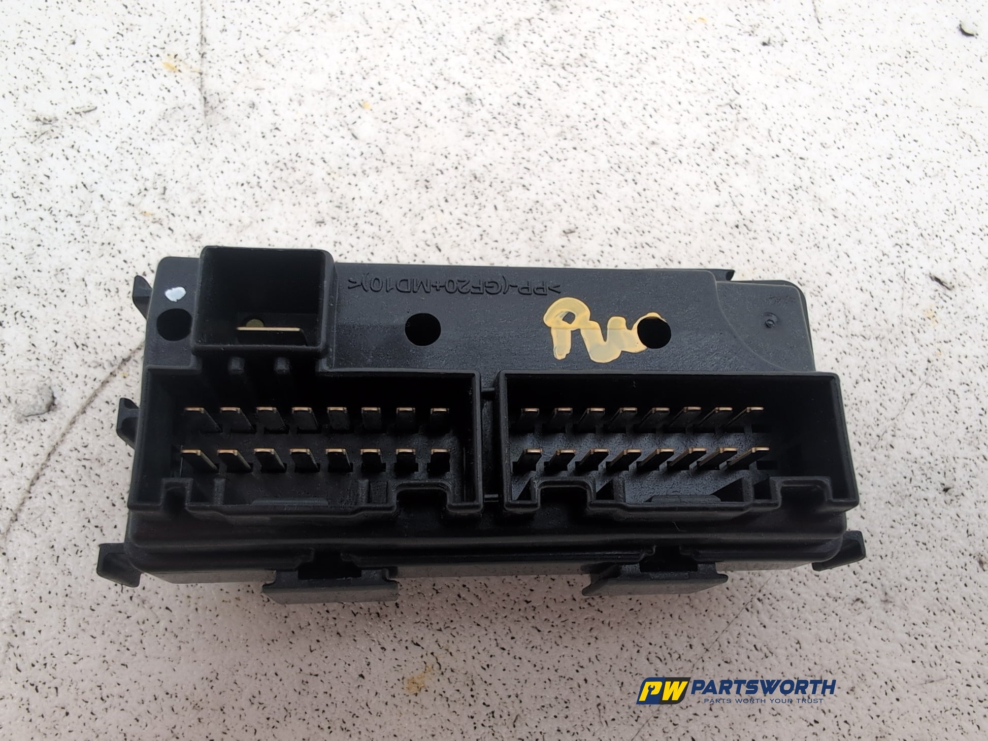 Fuse Box 12