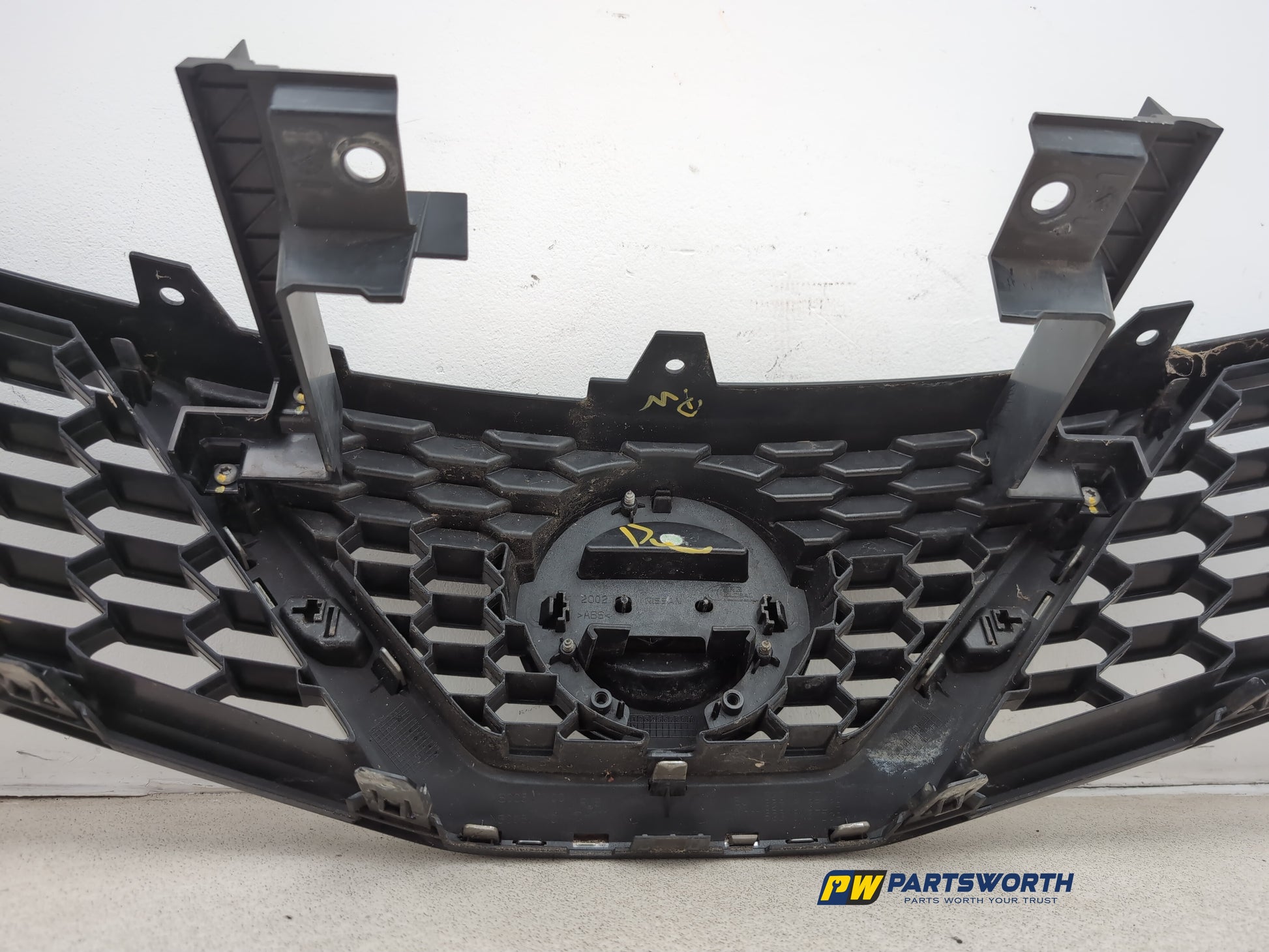 Grille Front 12