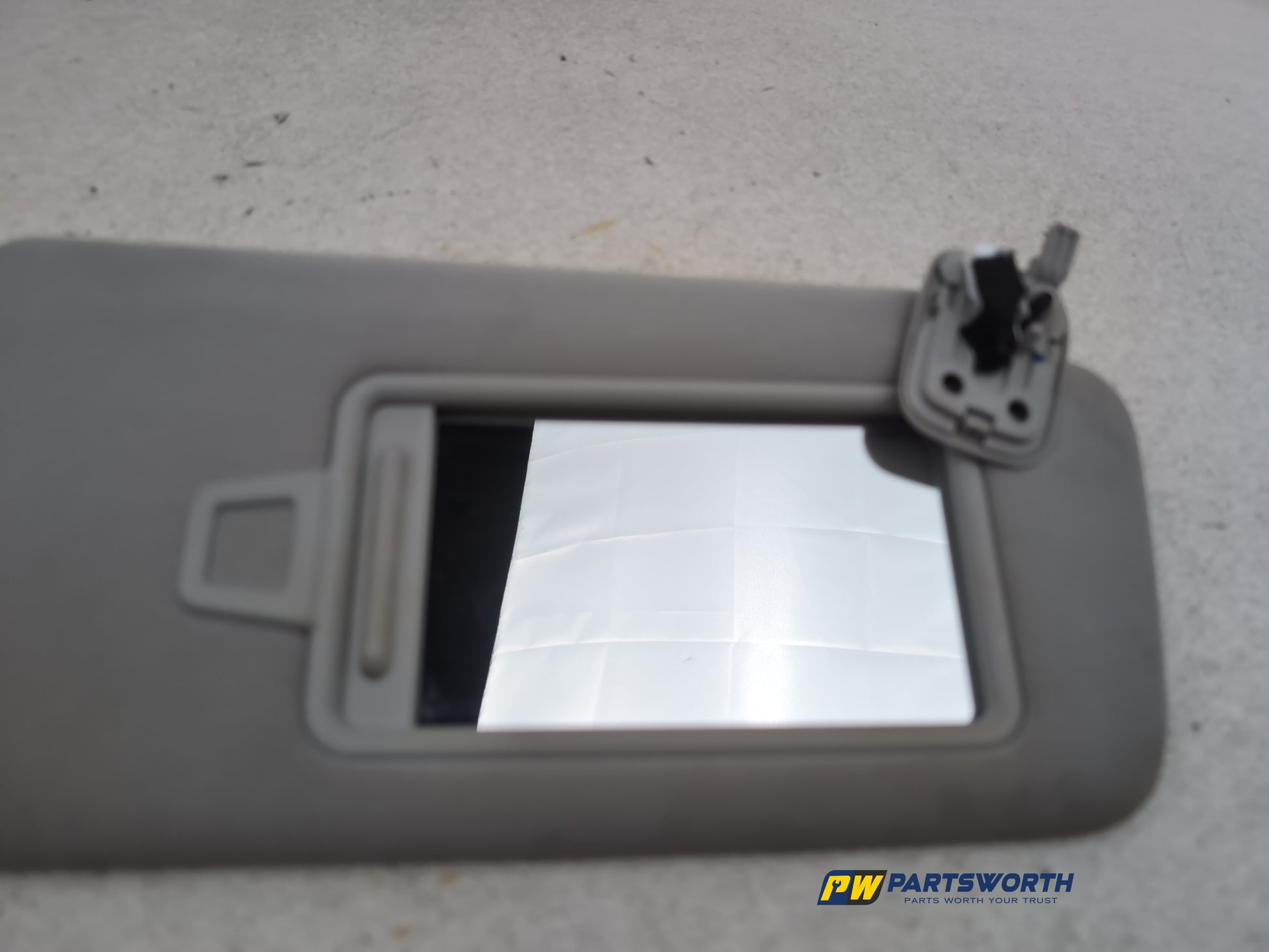 Sun Visor RH 11