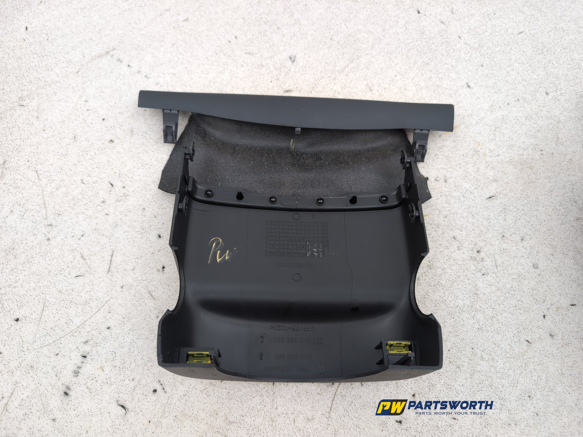 Steering Column Shroud Upper and Lower 6