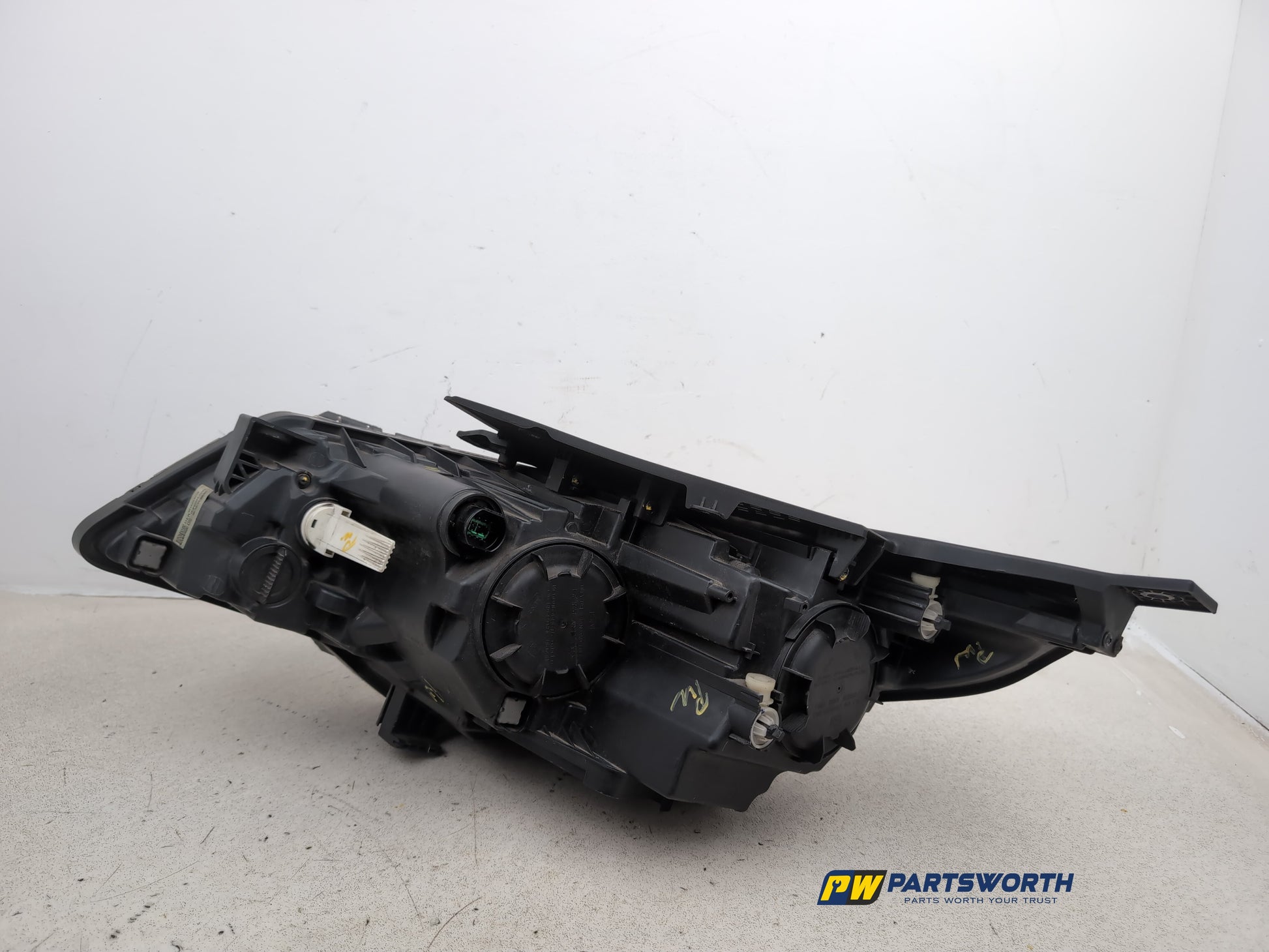 Headlamp RH 12