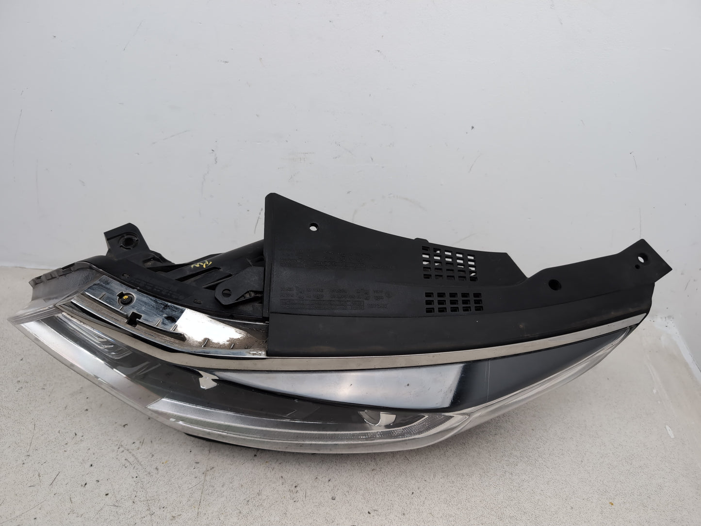 Headlamp LH 9