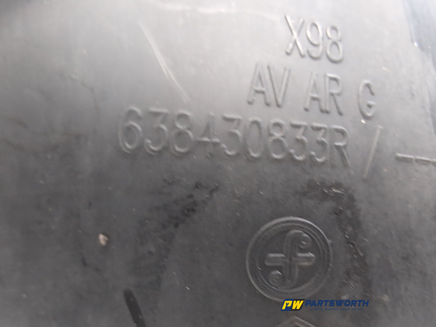 Moulding Wheel Arch Front LH 11