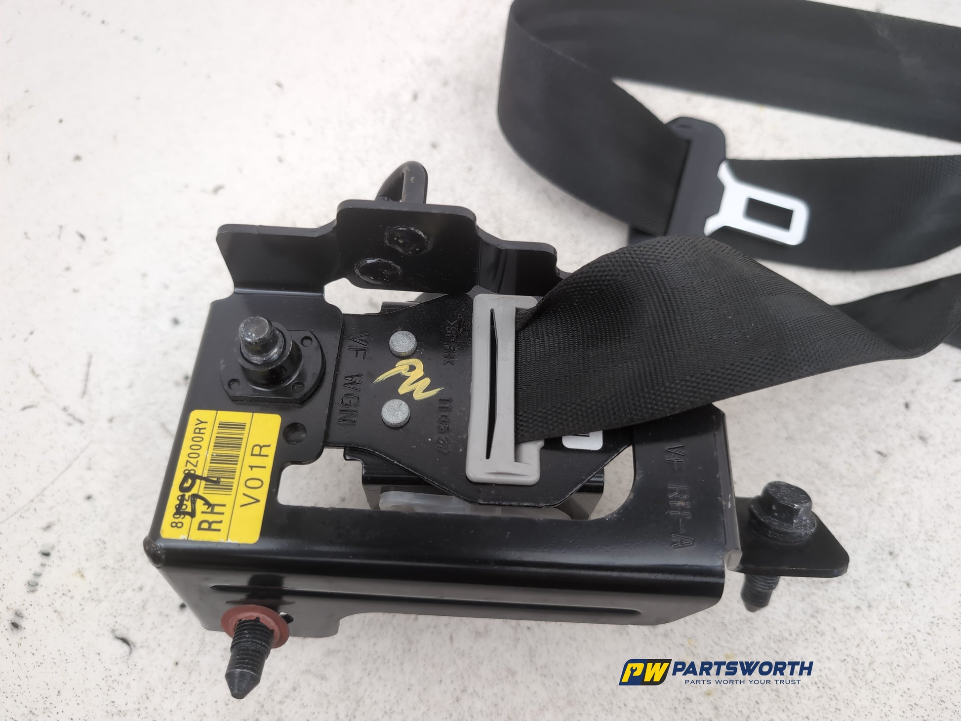 Seat Belt Rear RH 11