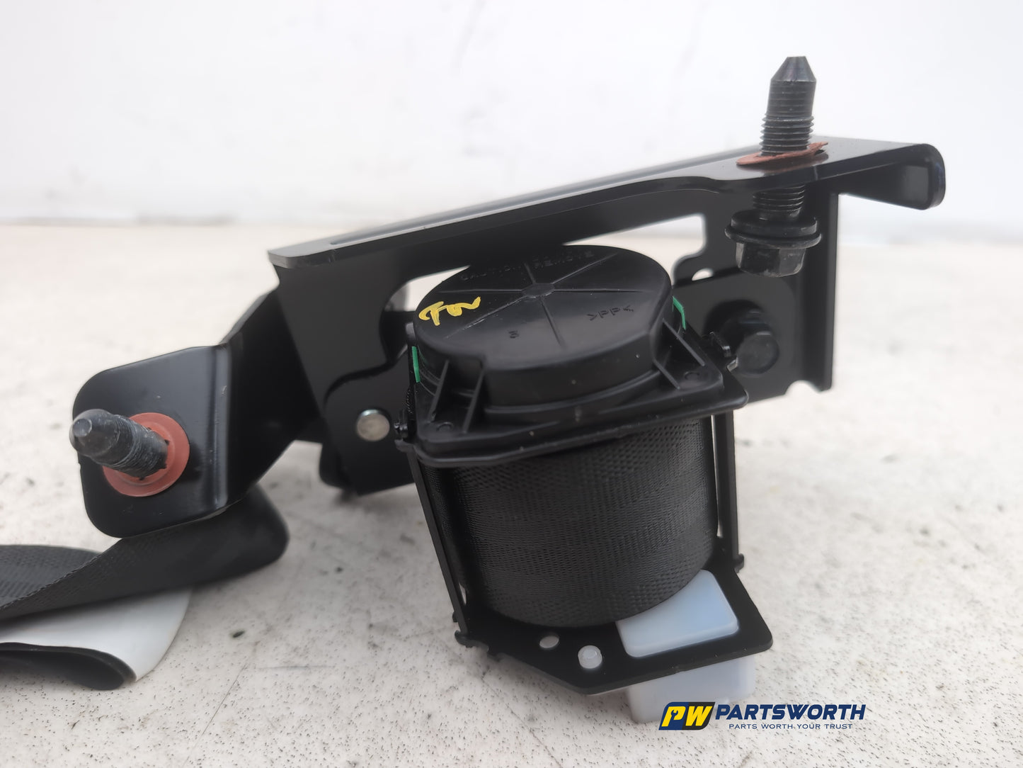 Seat Belt Rear LH 12