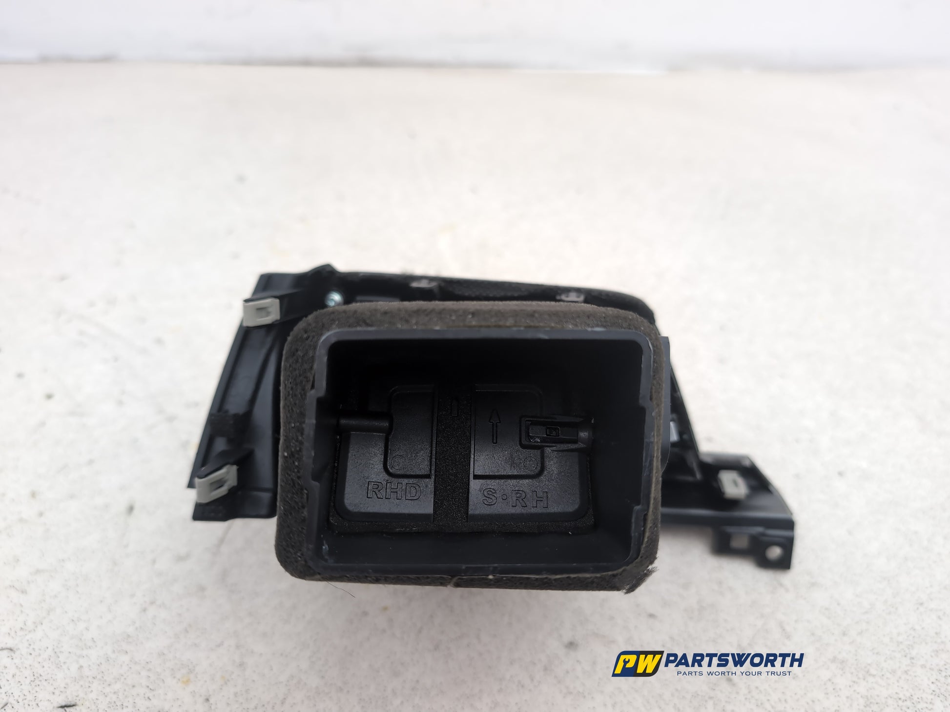 Dashboard Trim With Air Vent  12