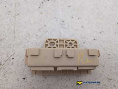 Fuse Box 11