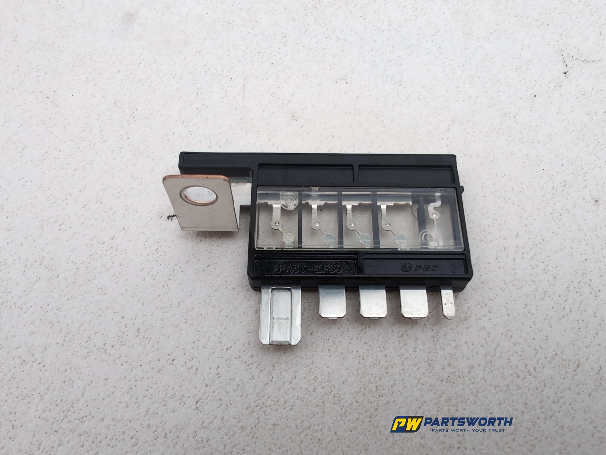Fuse Box 12