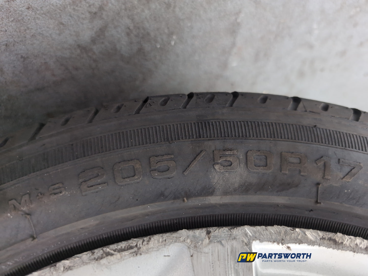 Wheel Road Alloy 11