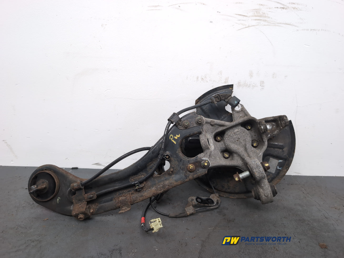 Wheel Hub Rear RH 11