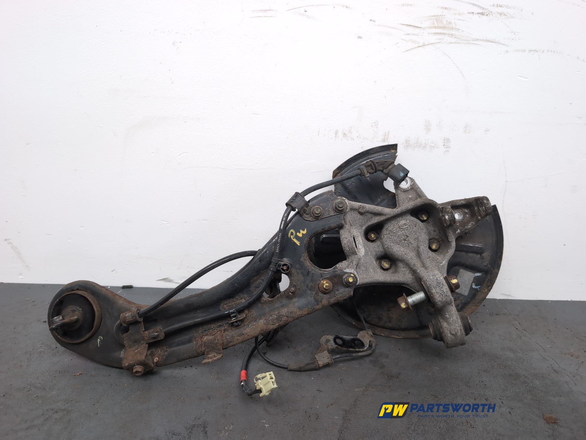 Wheel Hub Rear RH 11