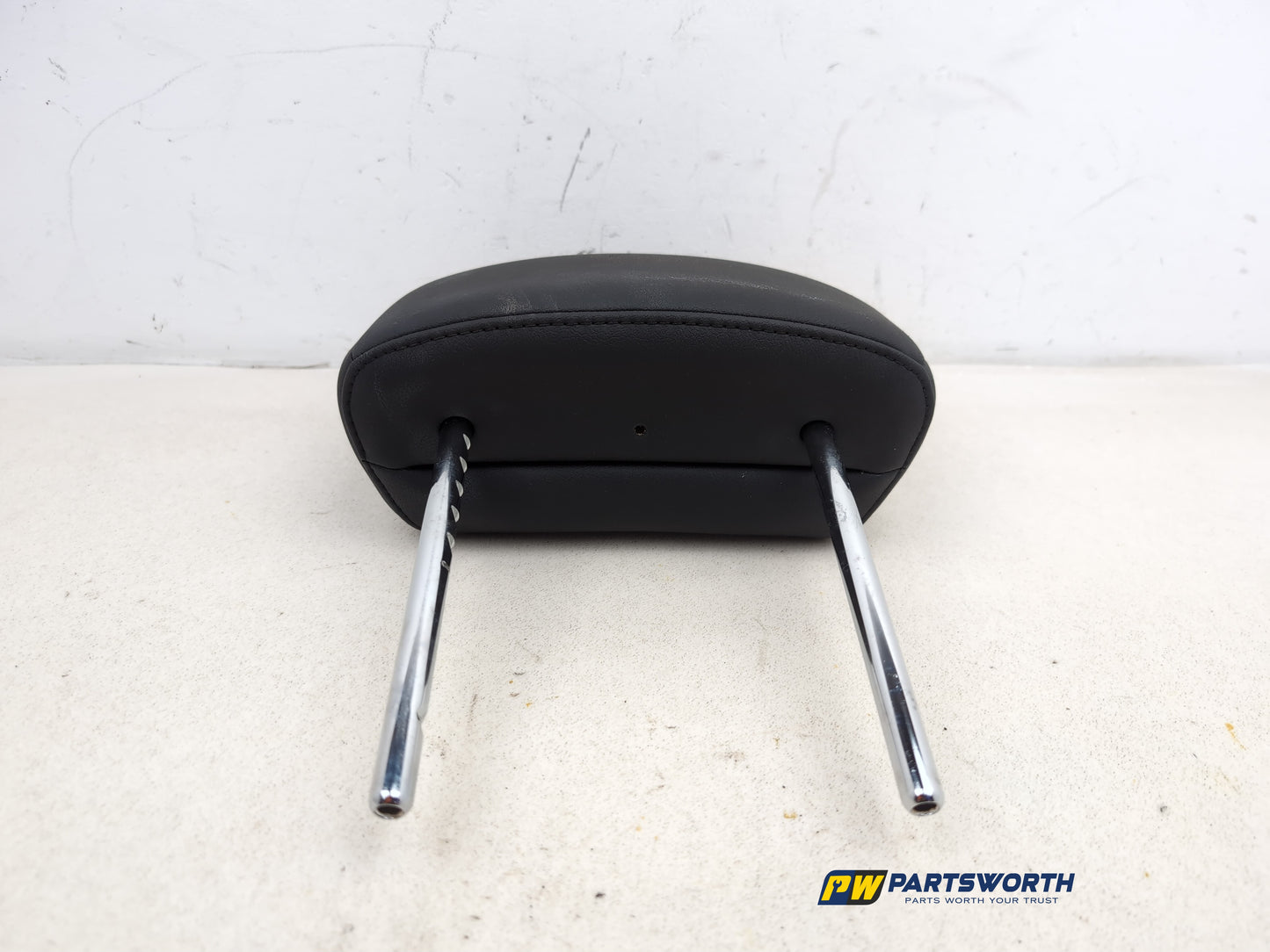 Headrest Front RH 12