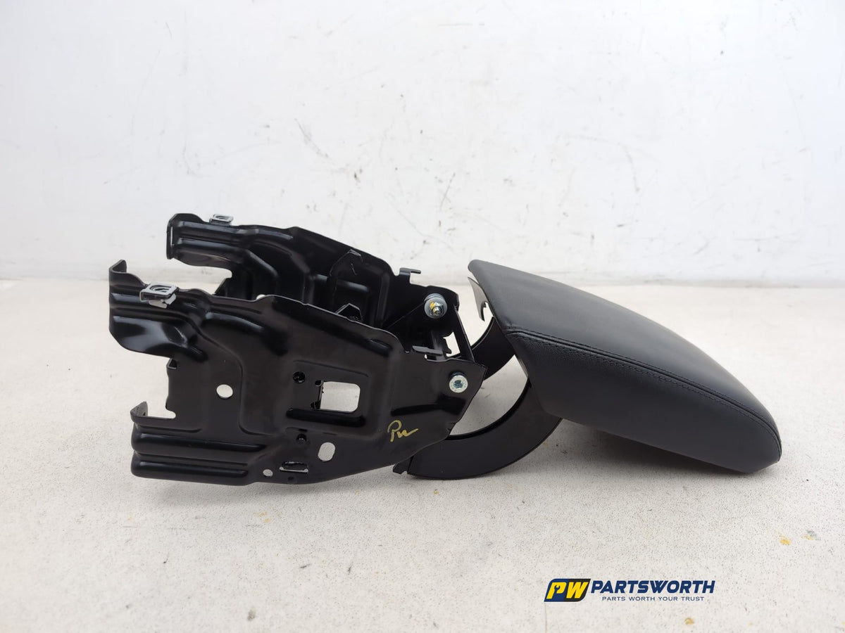 Centre Console Armrest 6