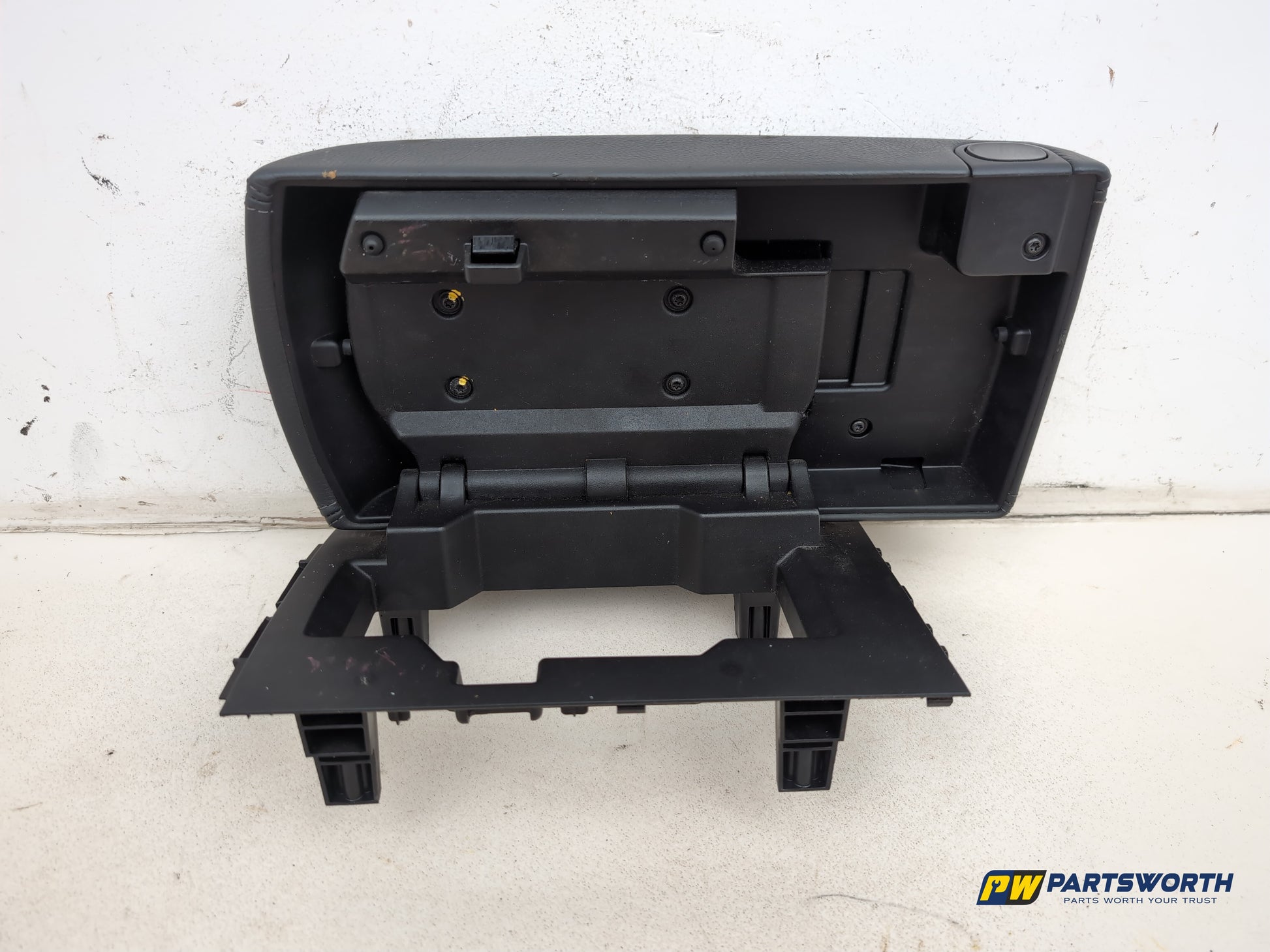 Centre Console Armrest 7