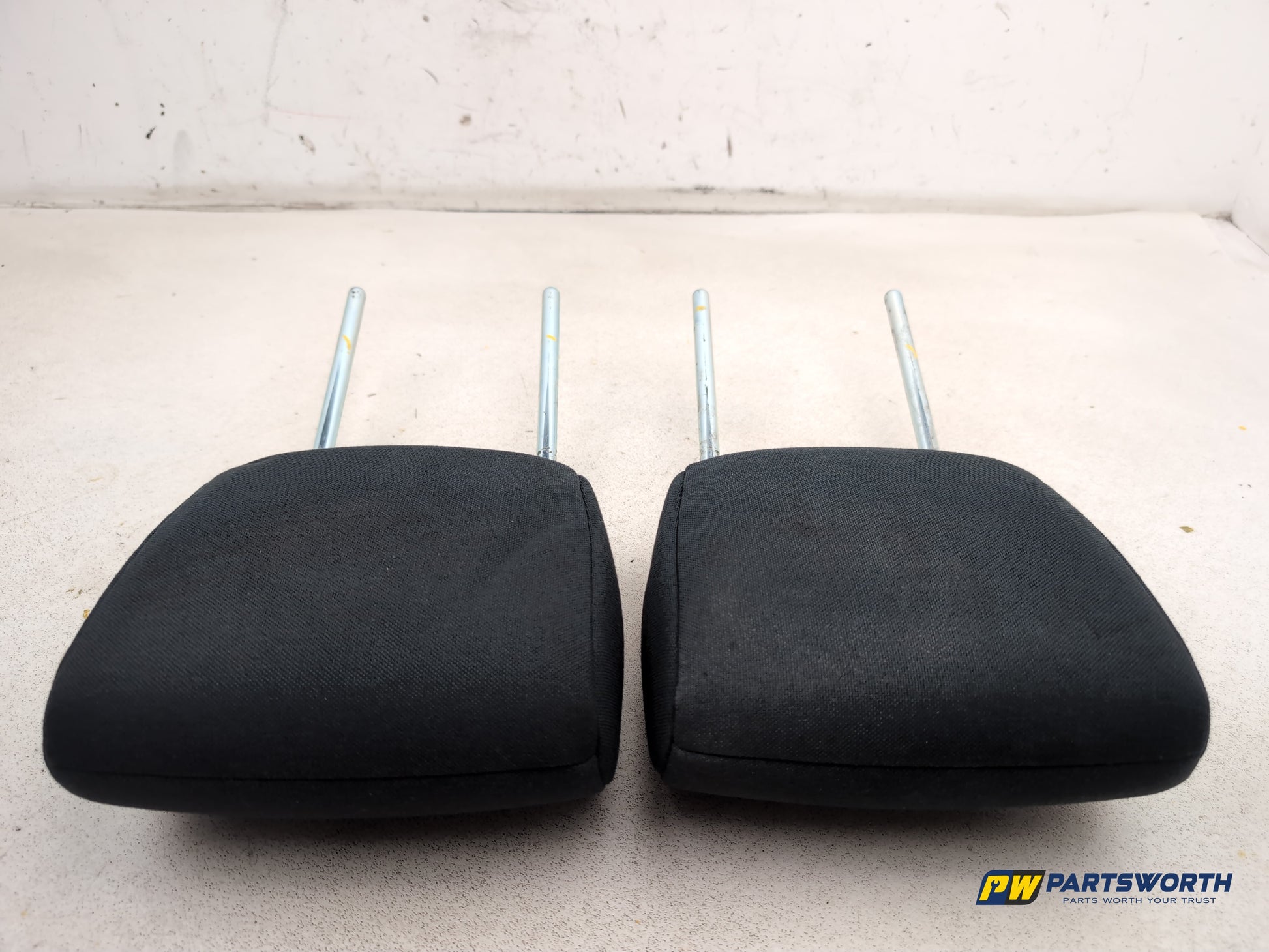 Rear Headrest 7