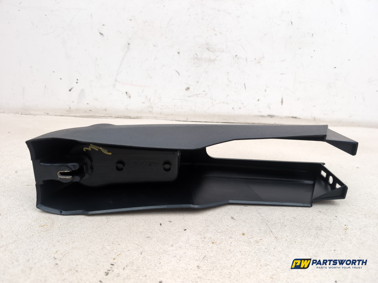 Centre Console Cup Holder 7