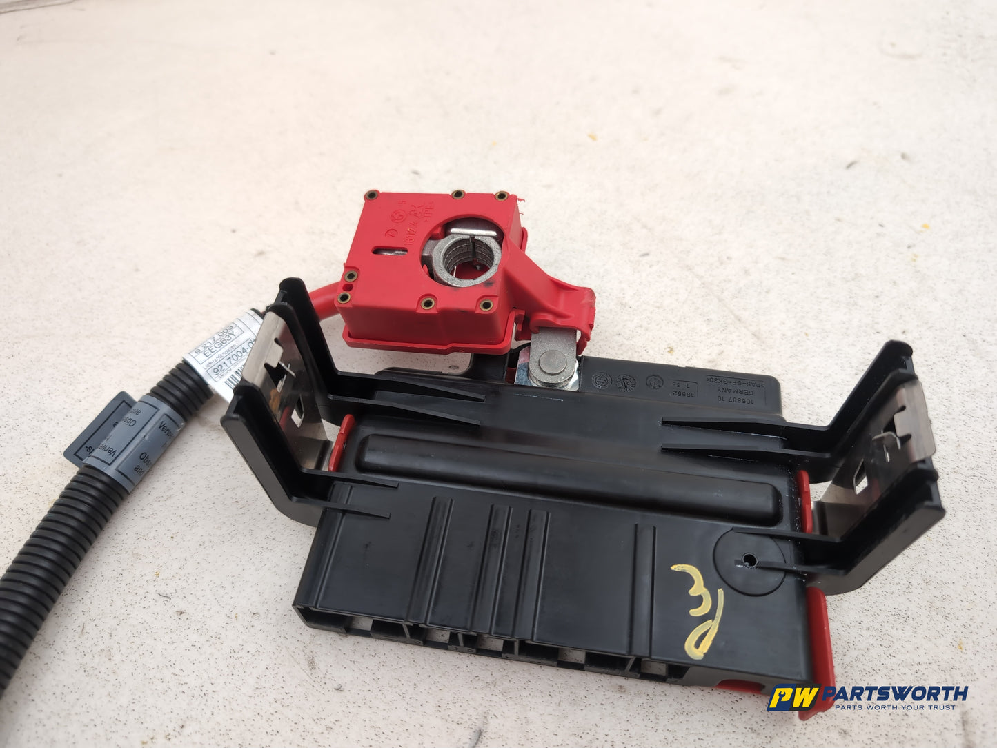 Positive Pole Battery Power Boot Distribution Fuse Box 7