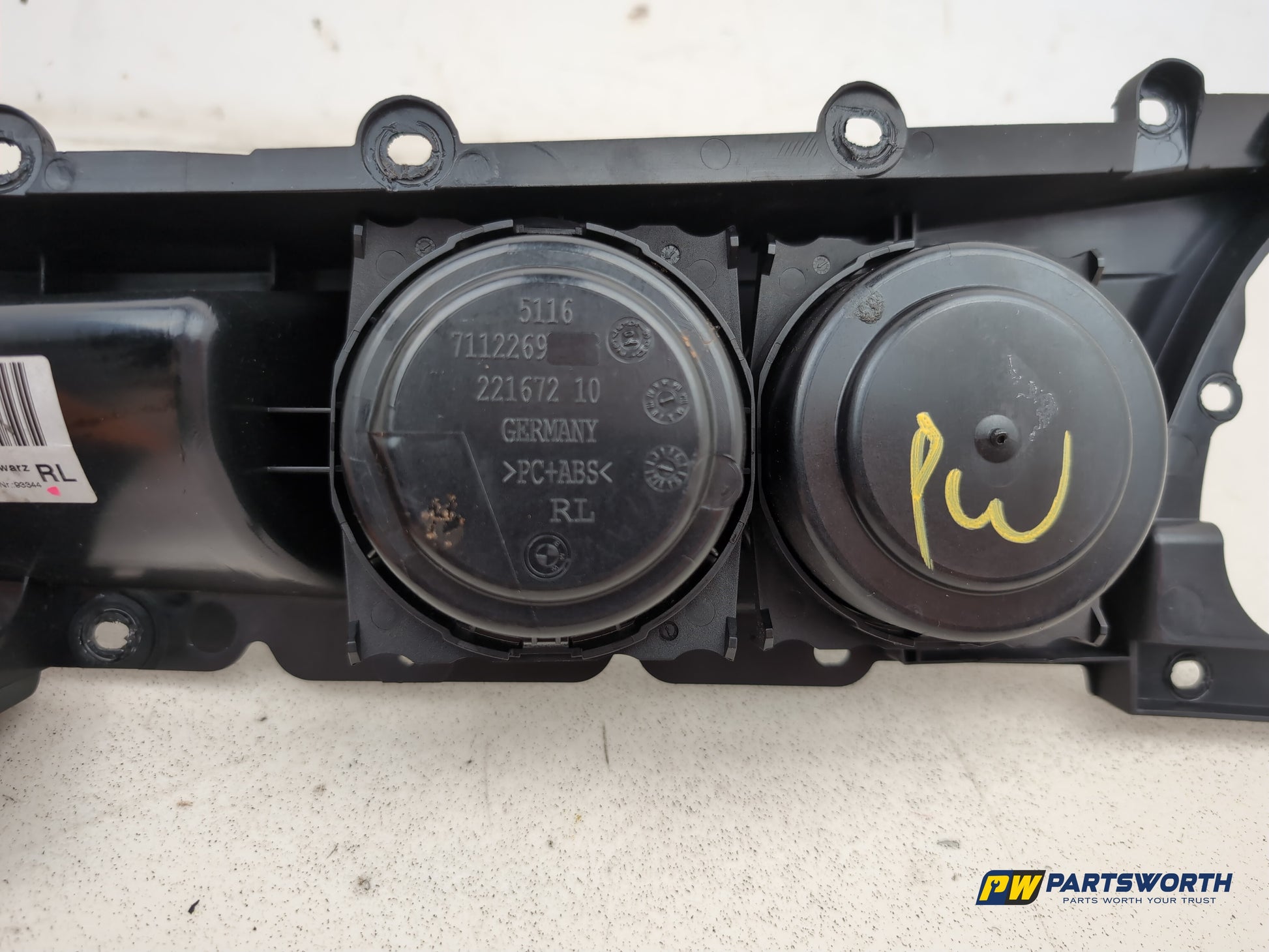 Centre Console Cup Holder 7