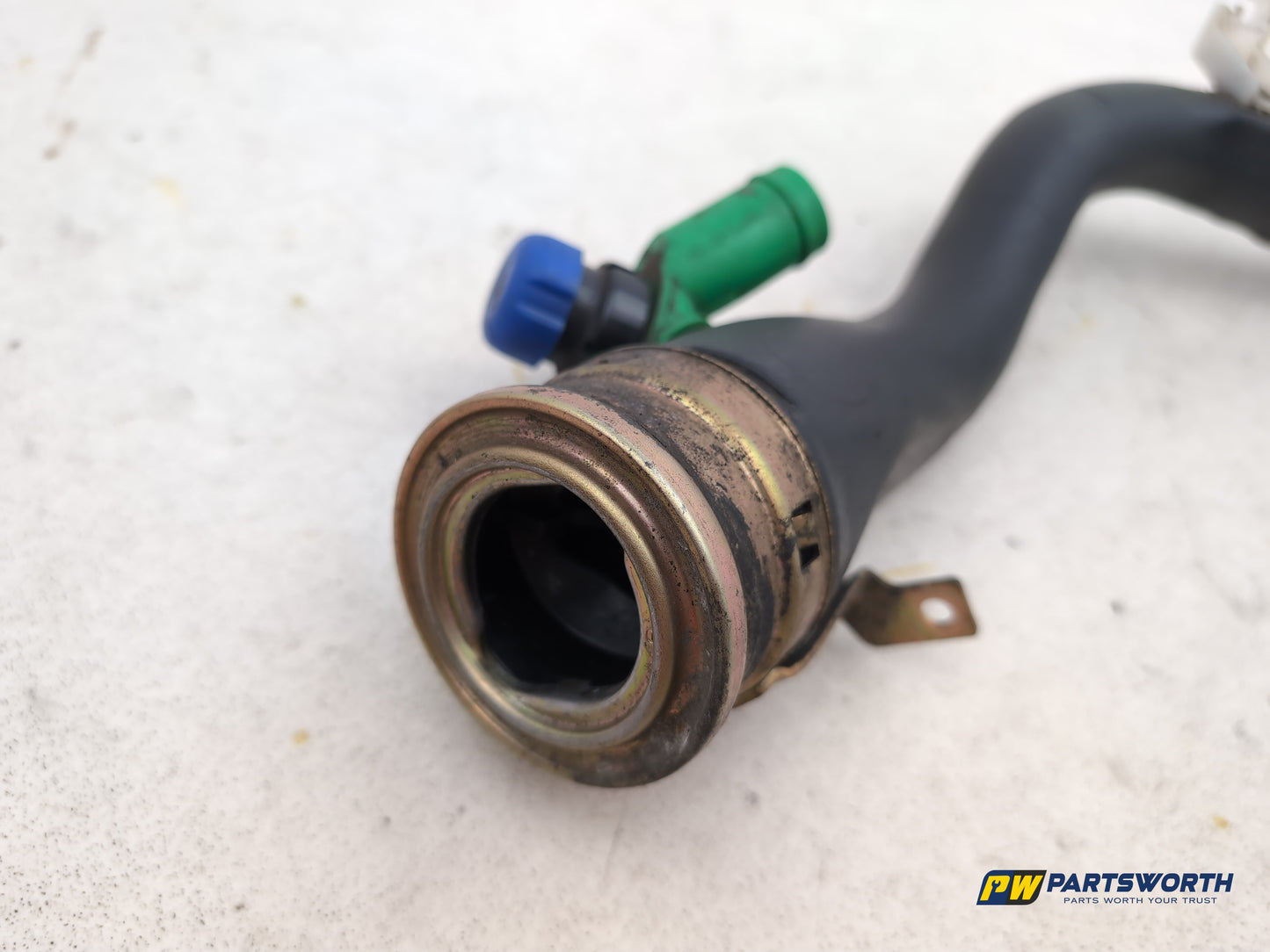 Fuel filler neck 7