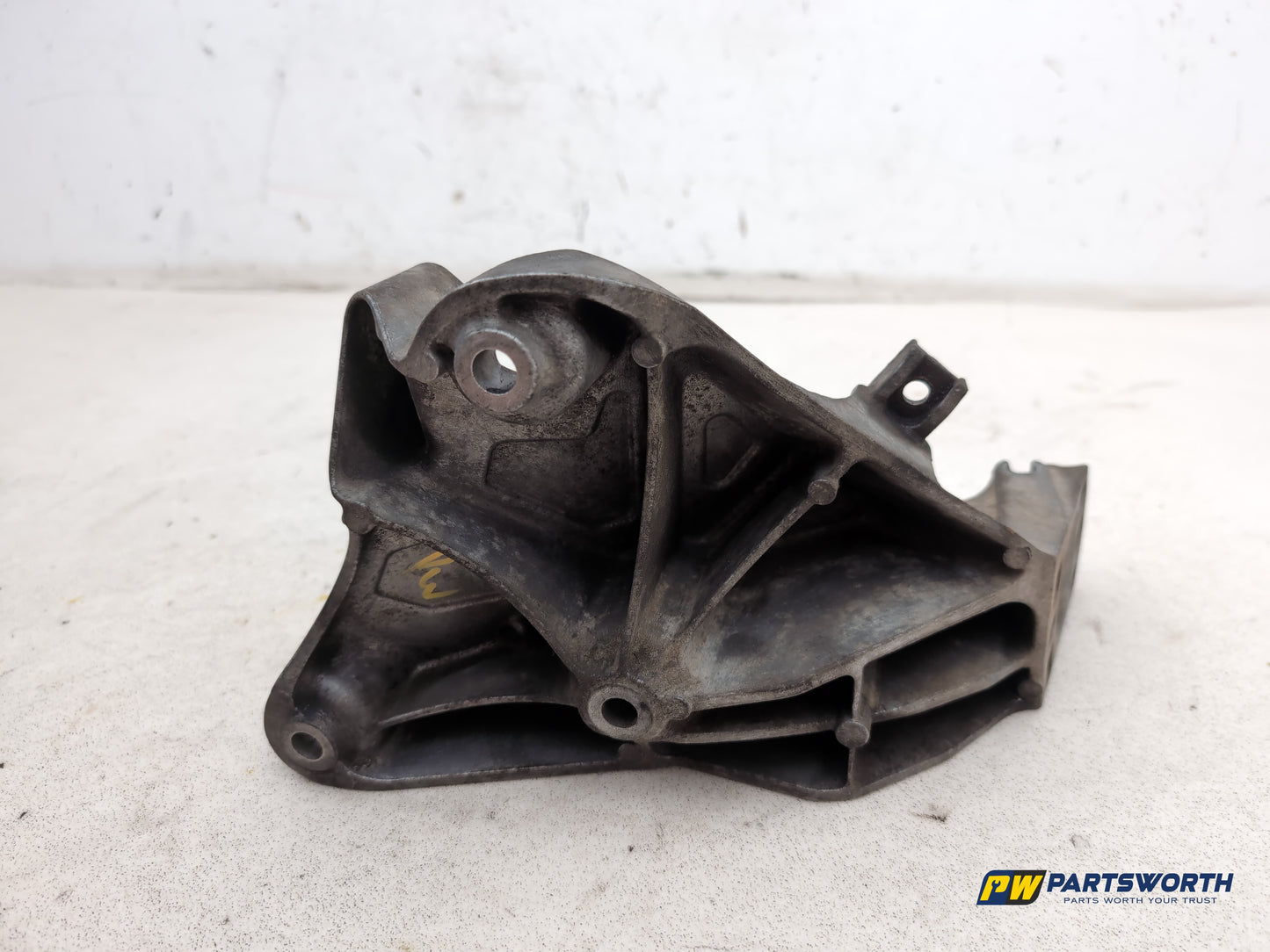 Engine Mounting Bracket 7